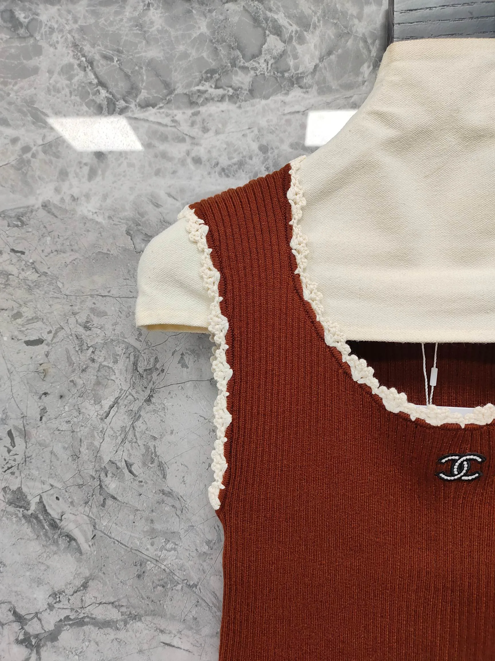 Жилеты Женские Chanel 13314363