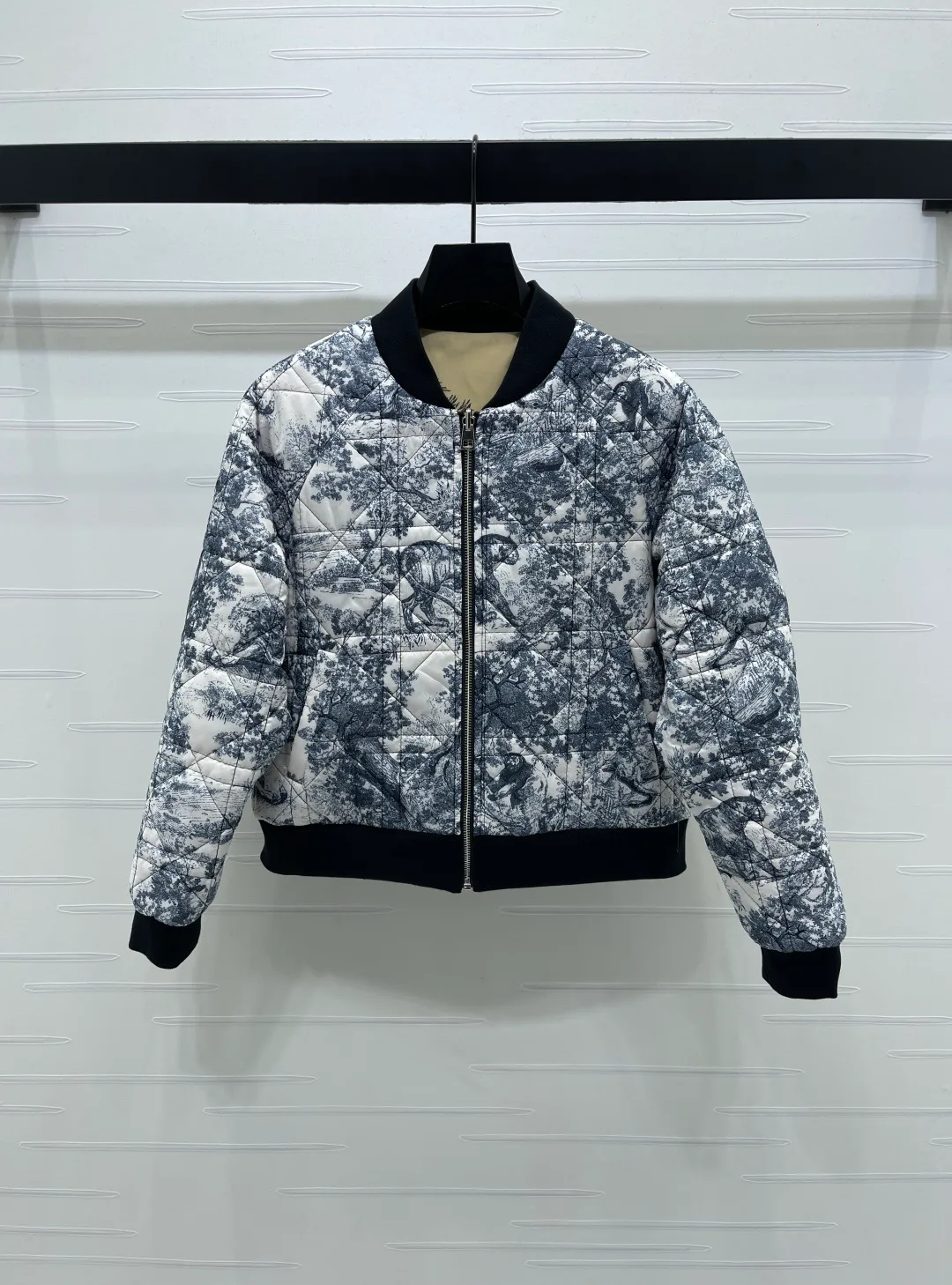 Куртки И Пуховики Женские Christian Dior 867609