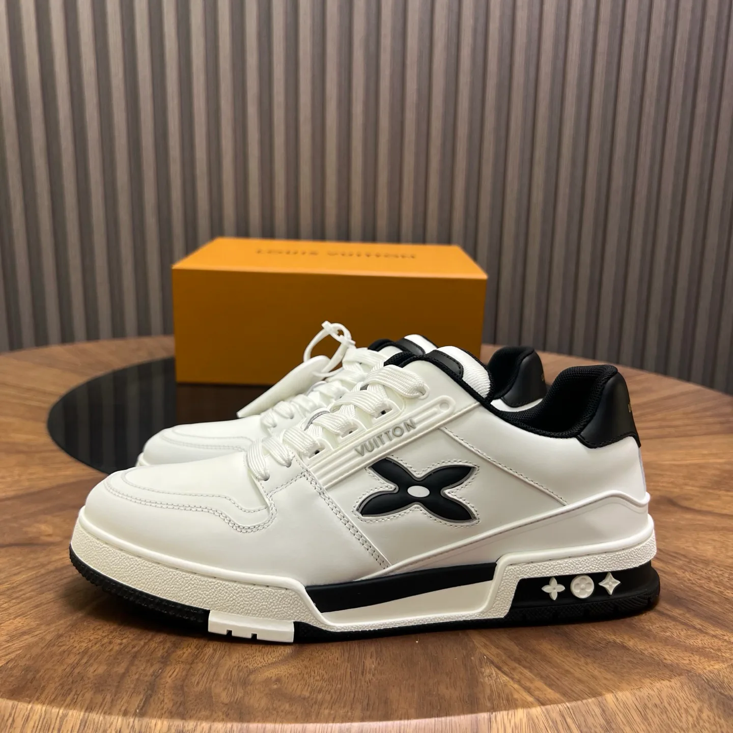 Кроссовки Мужские Louis Vuitton 82699