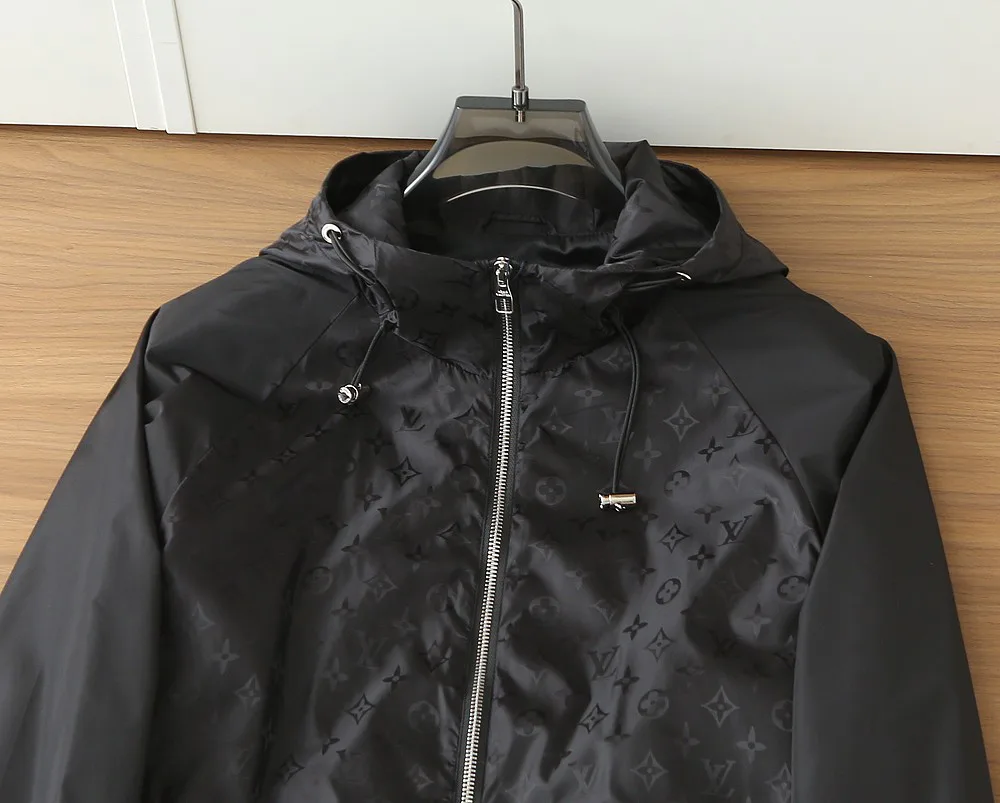 Куртки И Пуховики Мужские Louis Vuitton 9949817