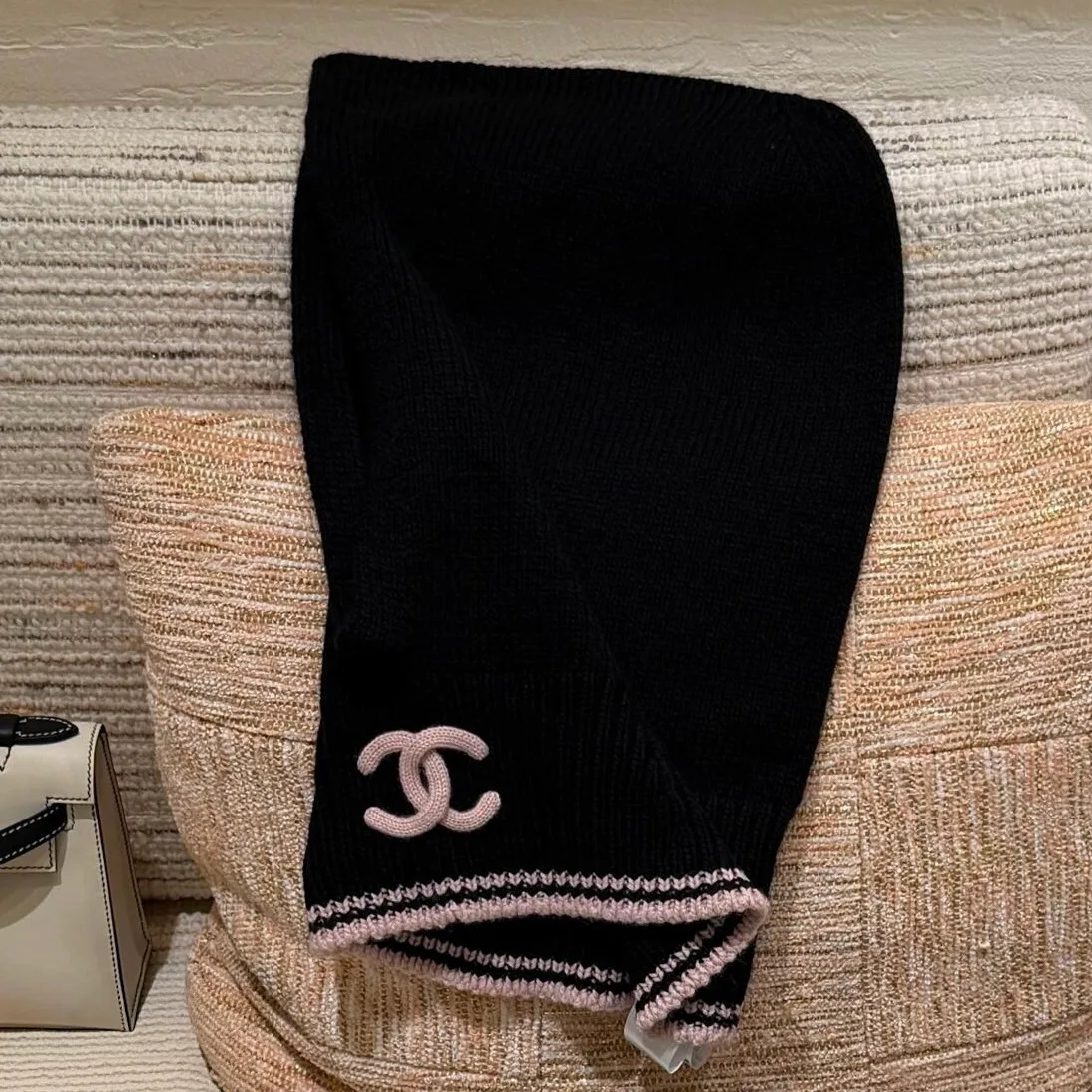Головные Уборы Chanel 18347846