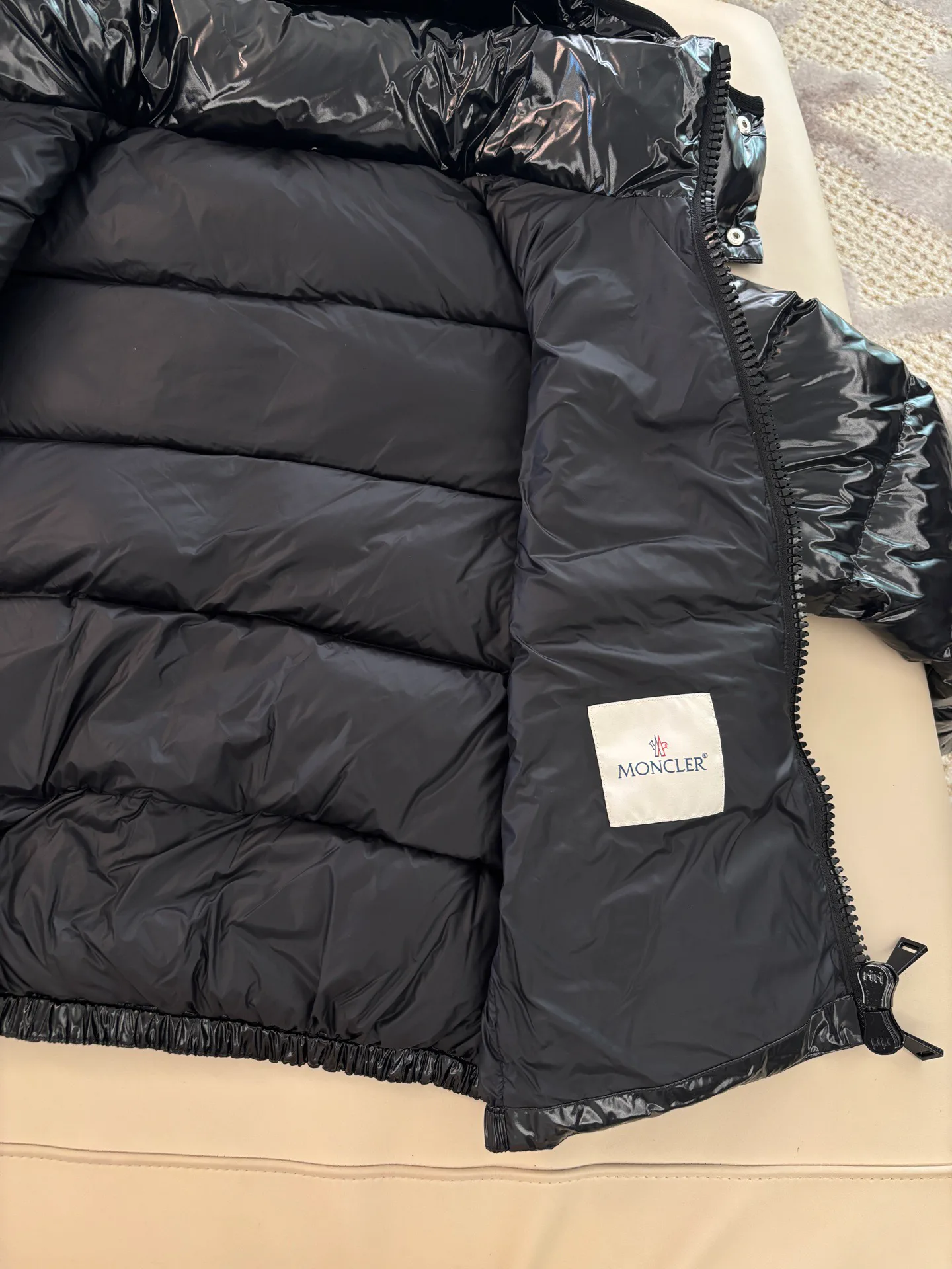 Куртки И Пуховики Женские Moncler 18468705