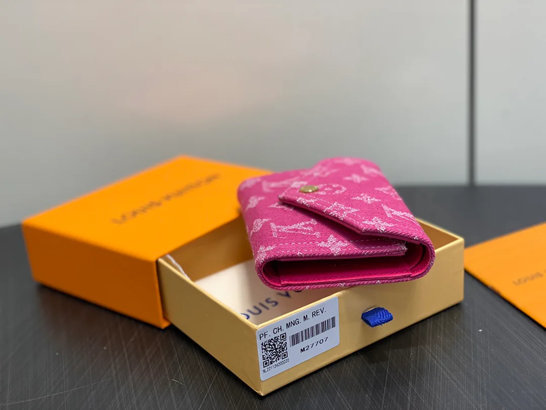 Клатчи Женские Louis Vuitton 11778091
