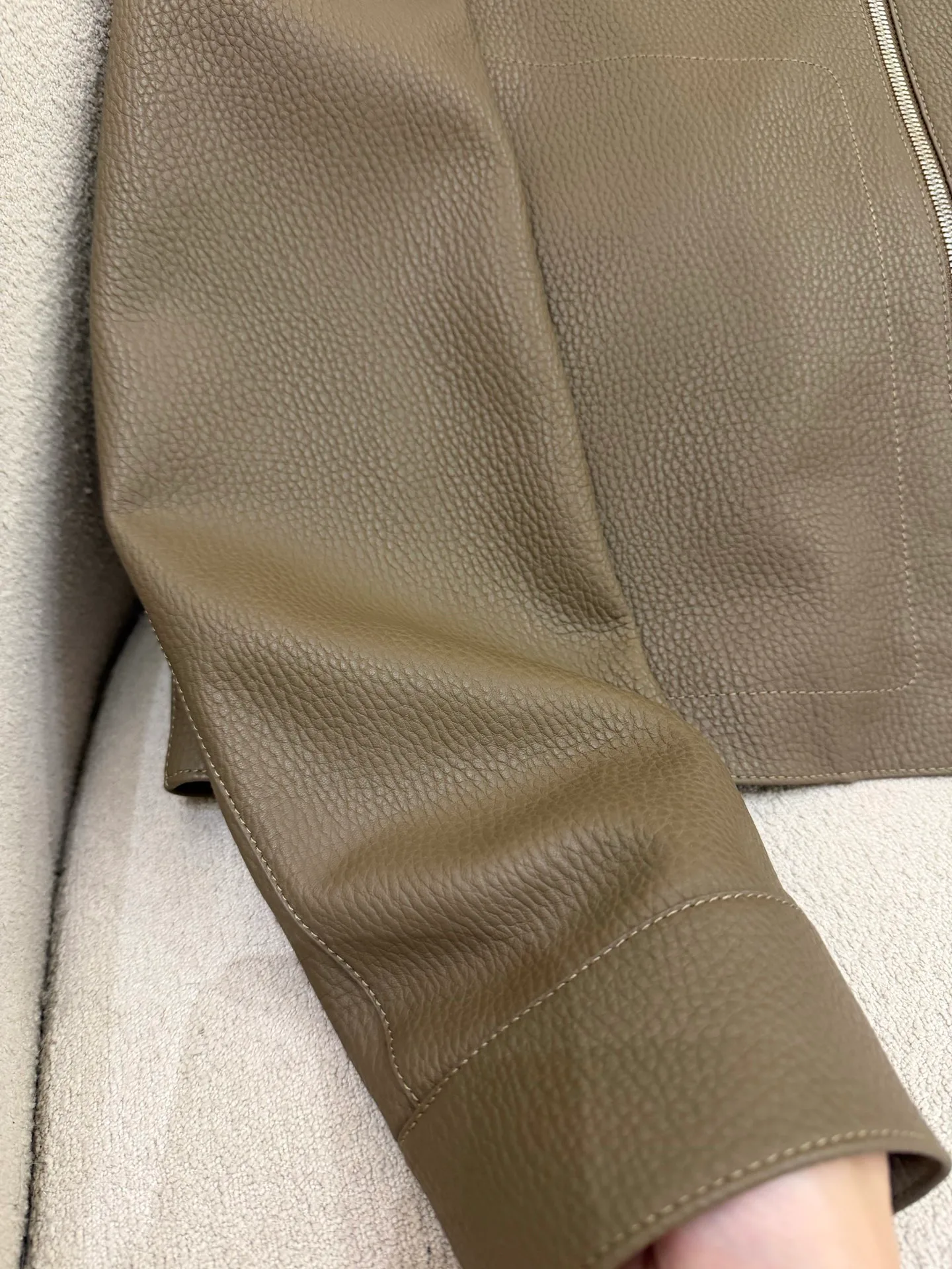 Кожаные Куртки И Дублёнки Женские Hermes 17802395