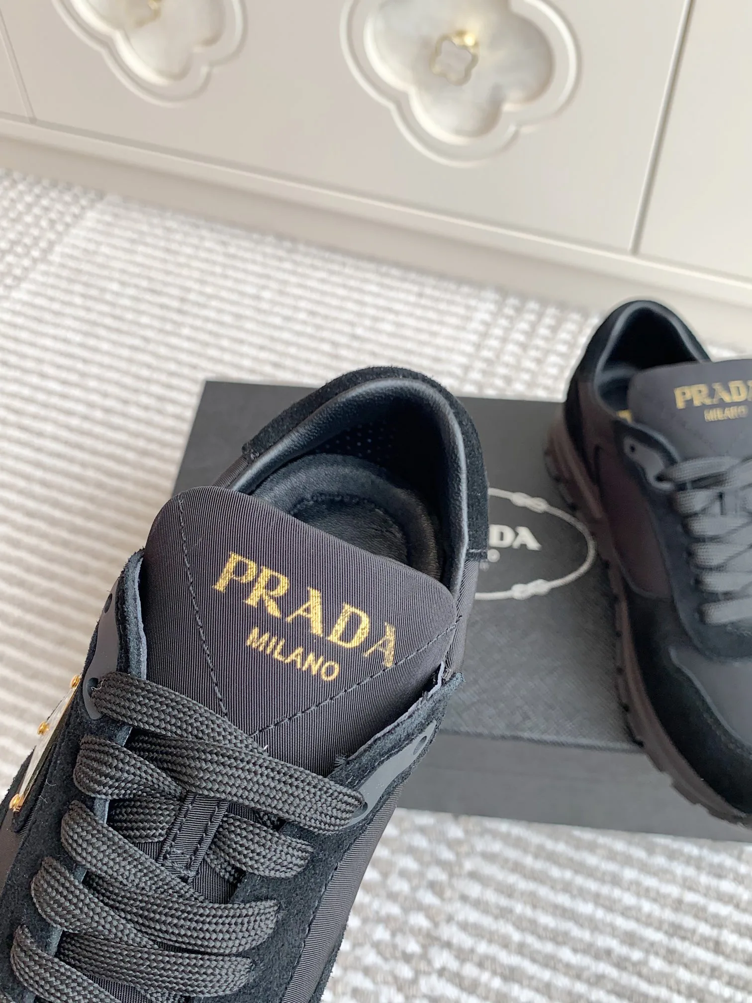 Кроссовки Женские Prada 22835