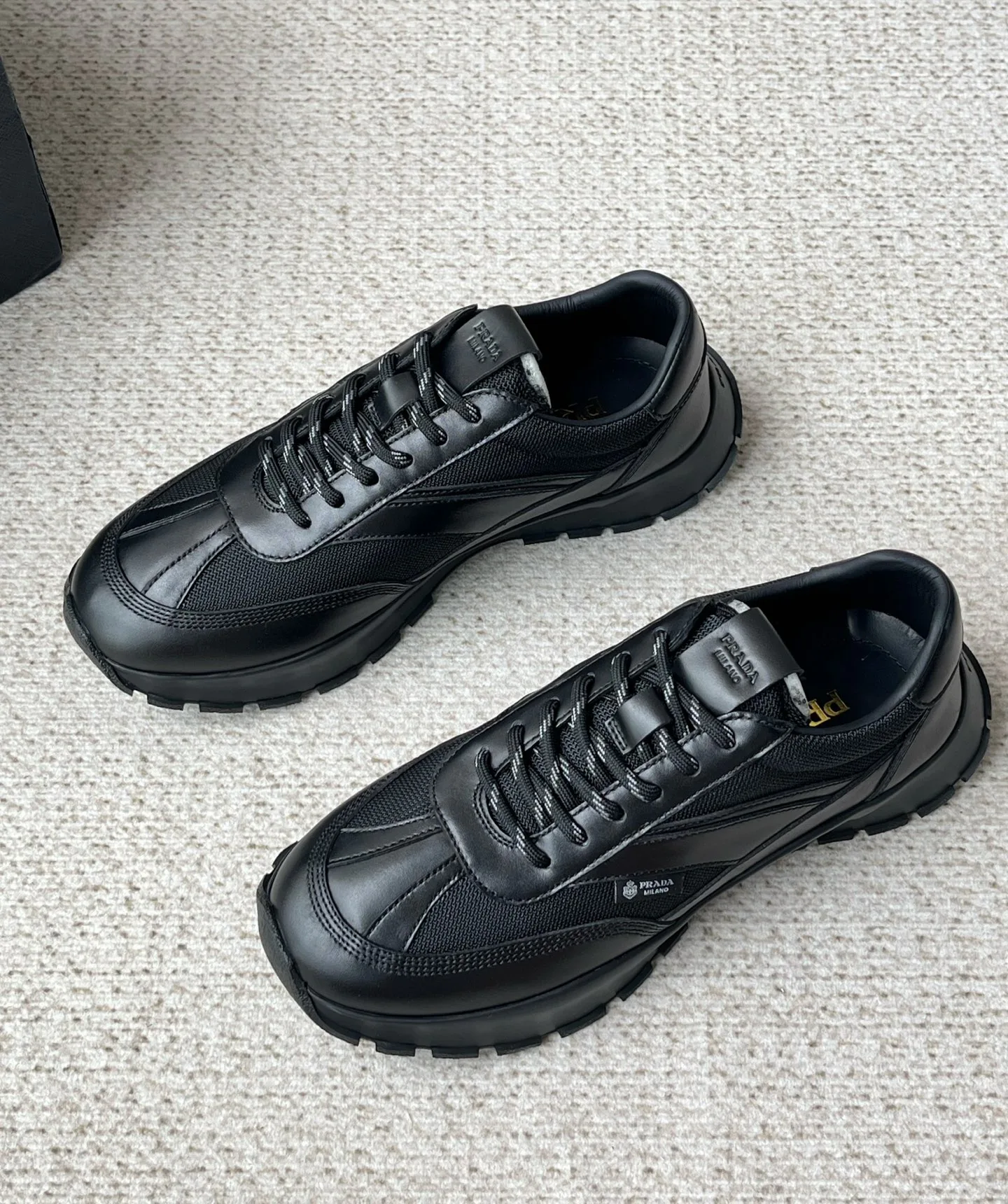 Кроссовки Мужские Prada 17342971