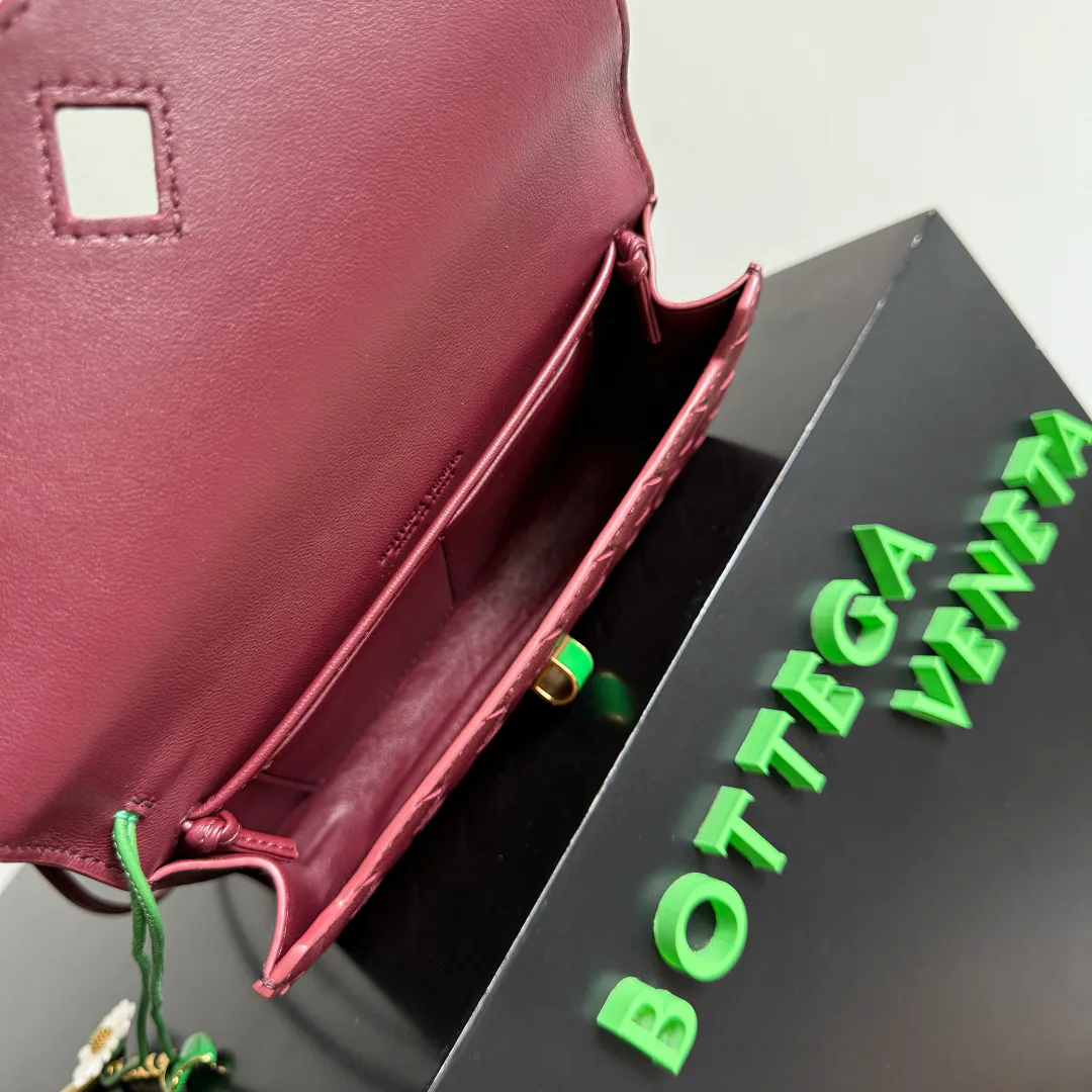 Классические Сумки Женские Bottega Veneta 11255489