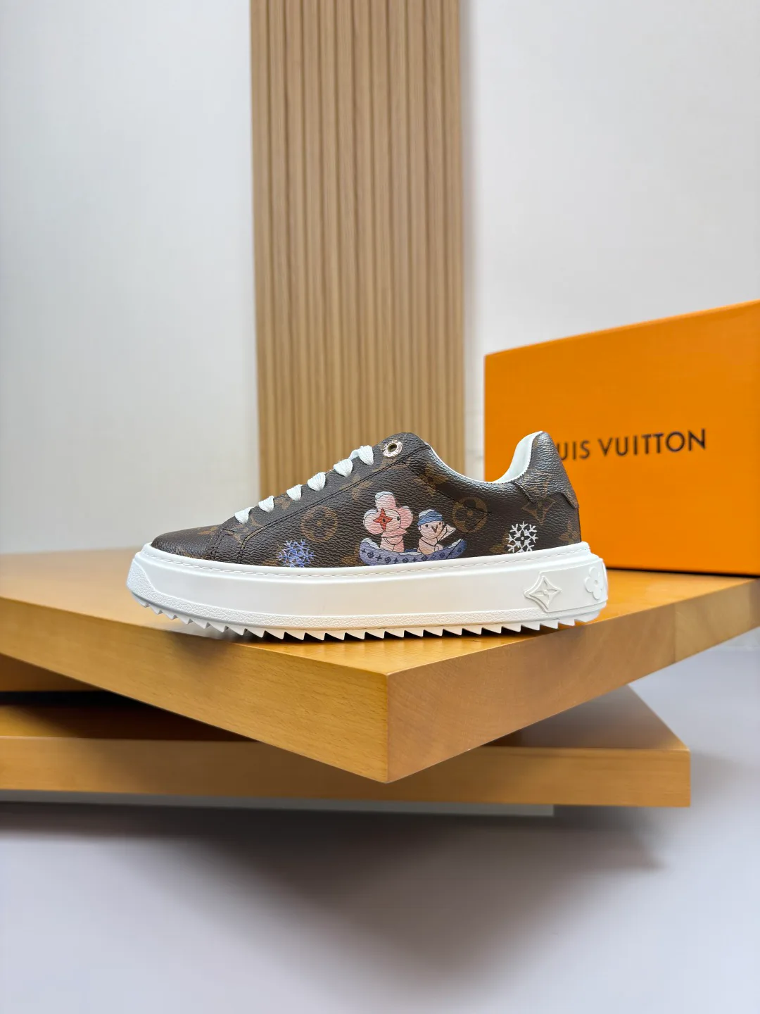 Кроссовки Женские Louis Vuitton 2652656