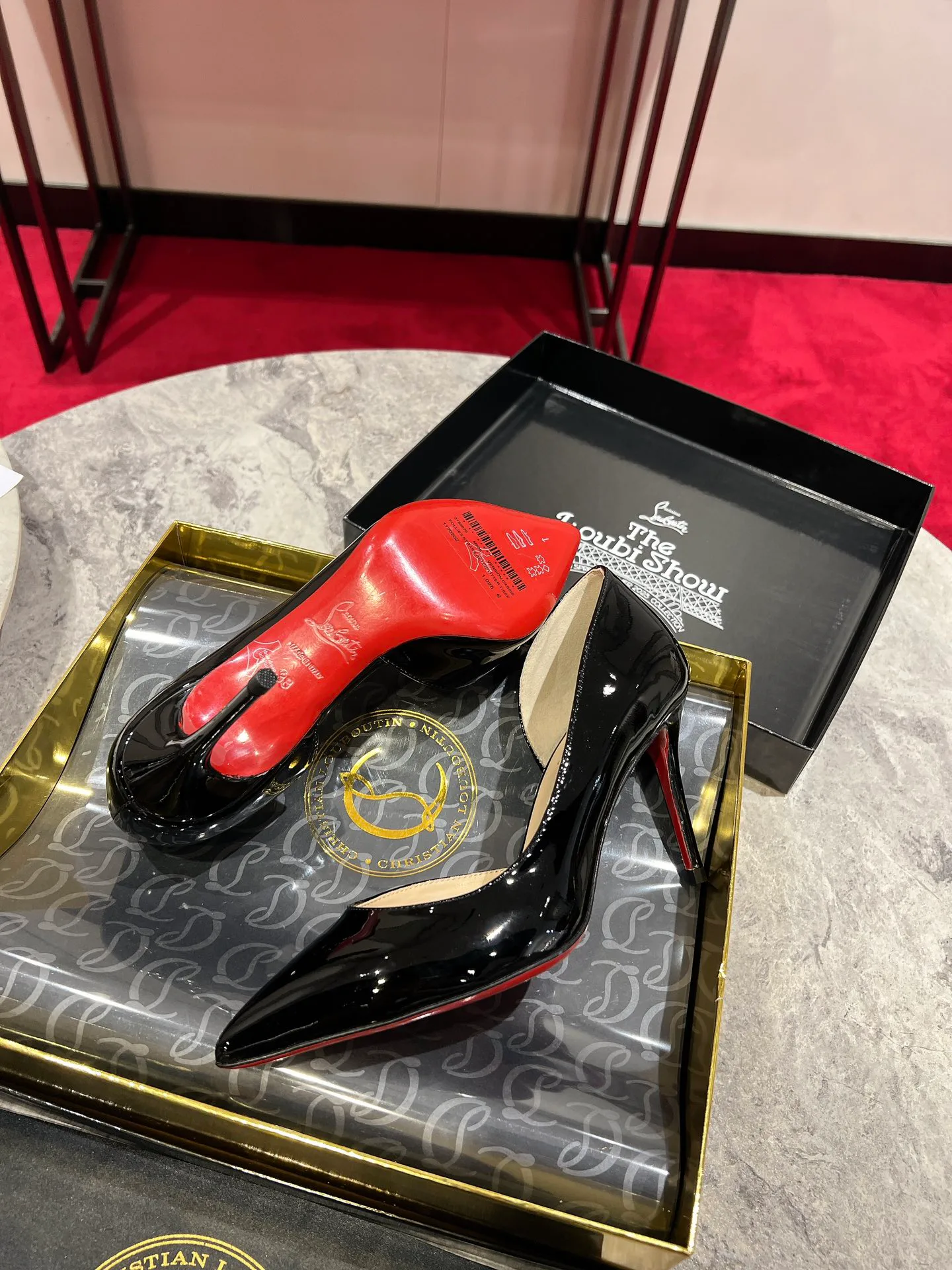 Туфли Женские Christian Louboutin 21628