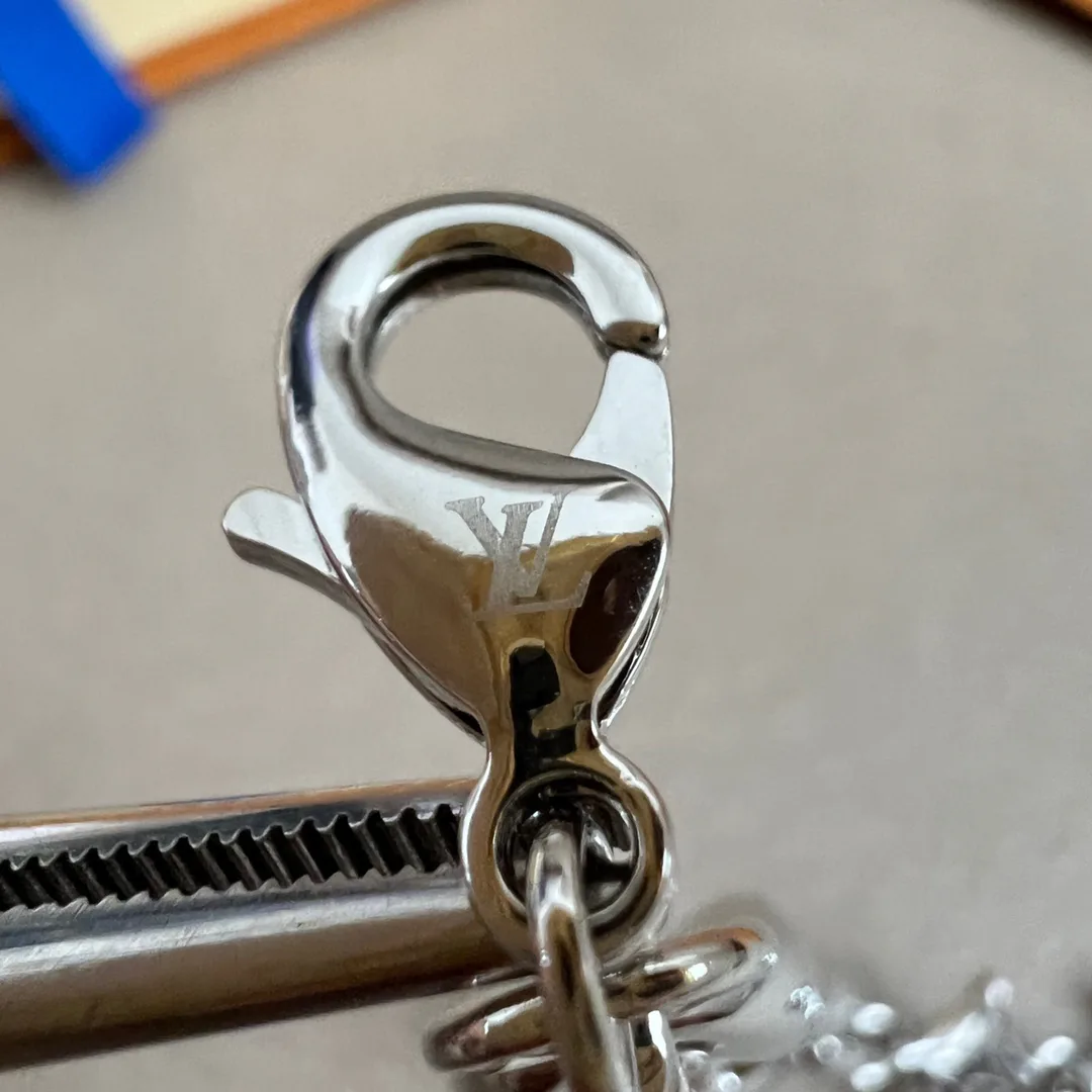 Бижутерия Louis Vuitton 151508