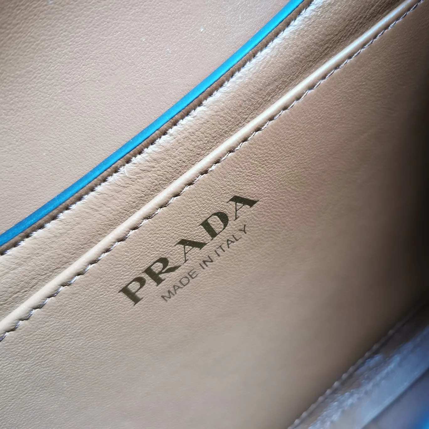 Сумки На Ремне Женские Prada 617102