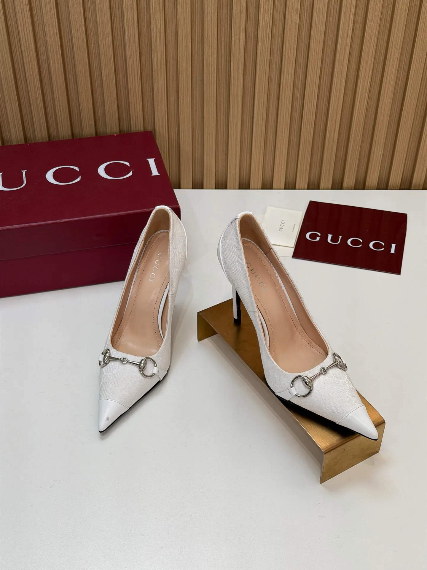 Туфли Женские Gucci 18245480