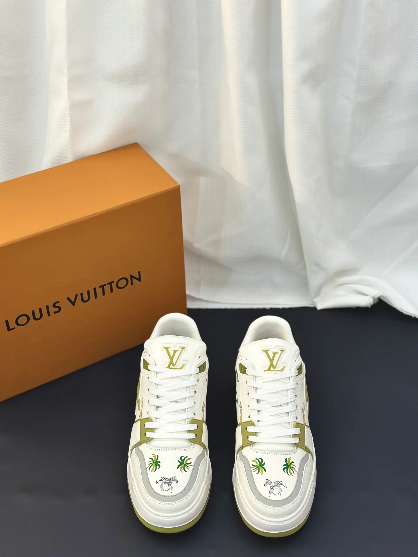 Кроссовки Мужские Louis Vuitton 1801563