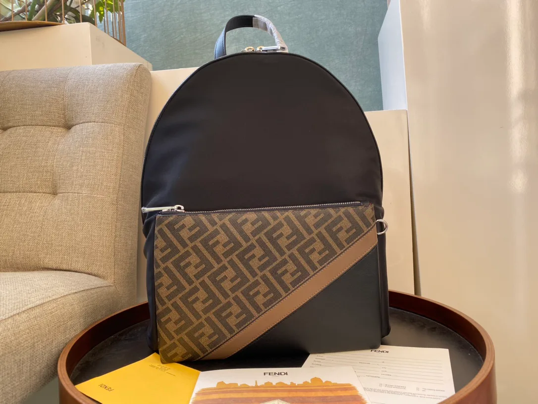 Рюкзаки Женские Fendi 13546260