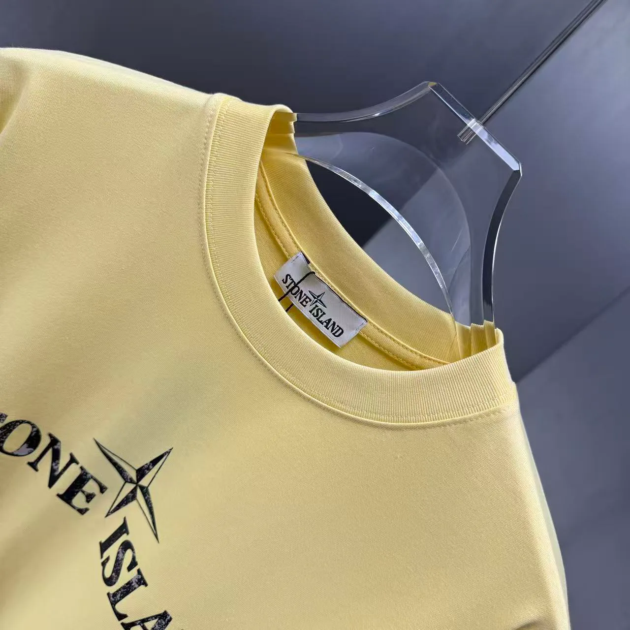 Футболки Женские Stone Island 11948563