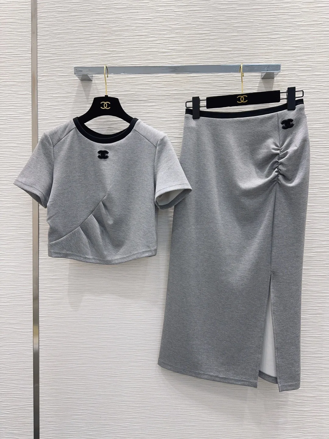 Костюмы Женские Chanel 11239638