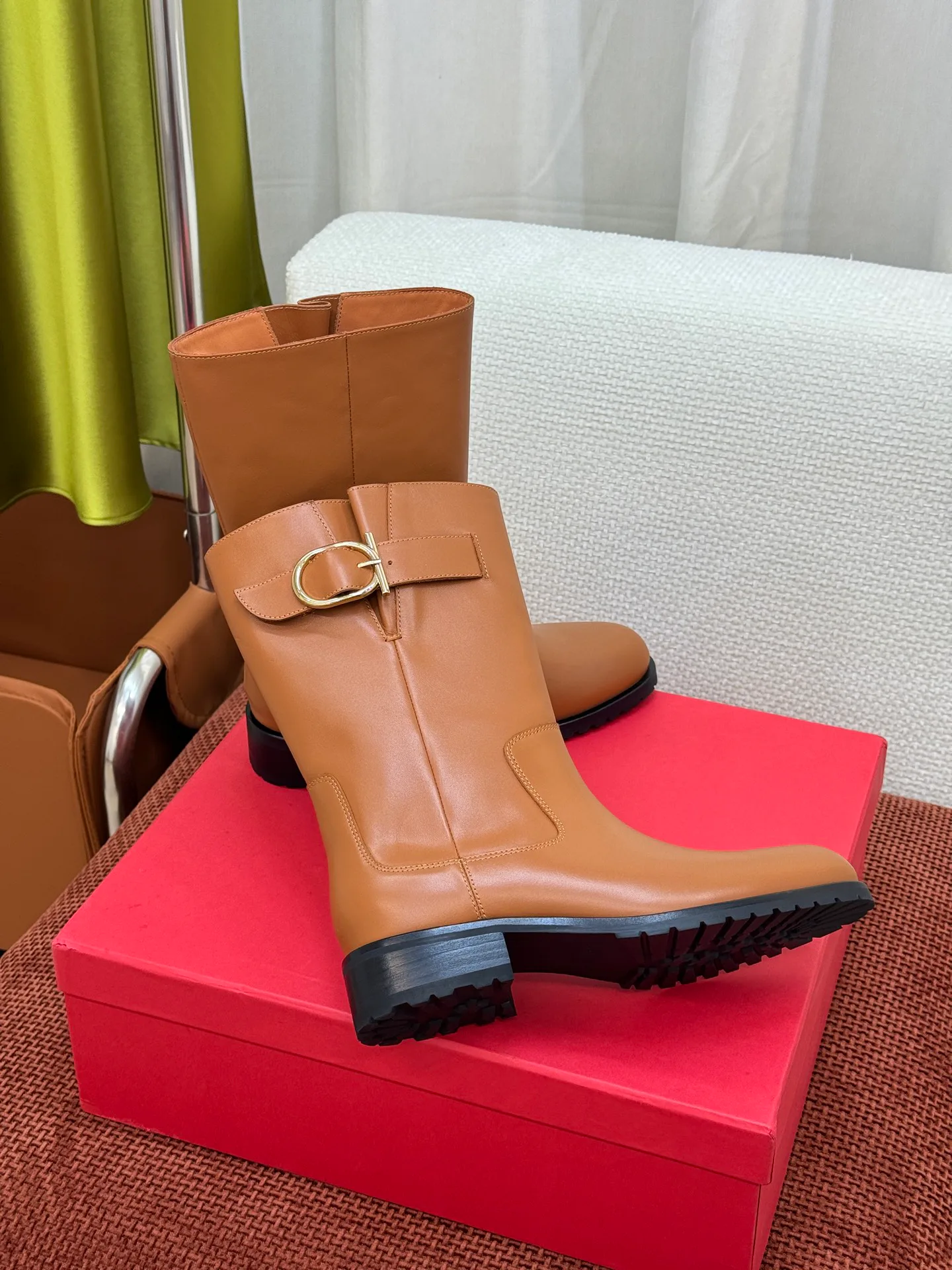Сапоги Женские Salvatore Ferragamo 18341973