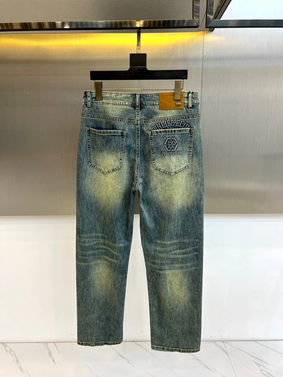 Джинсы Мужские Prada 12727130