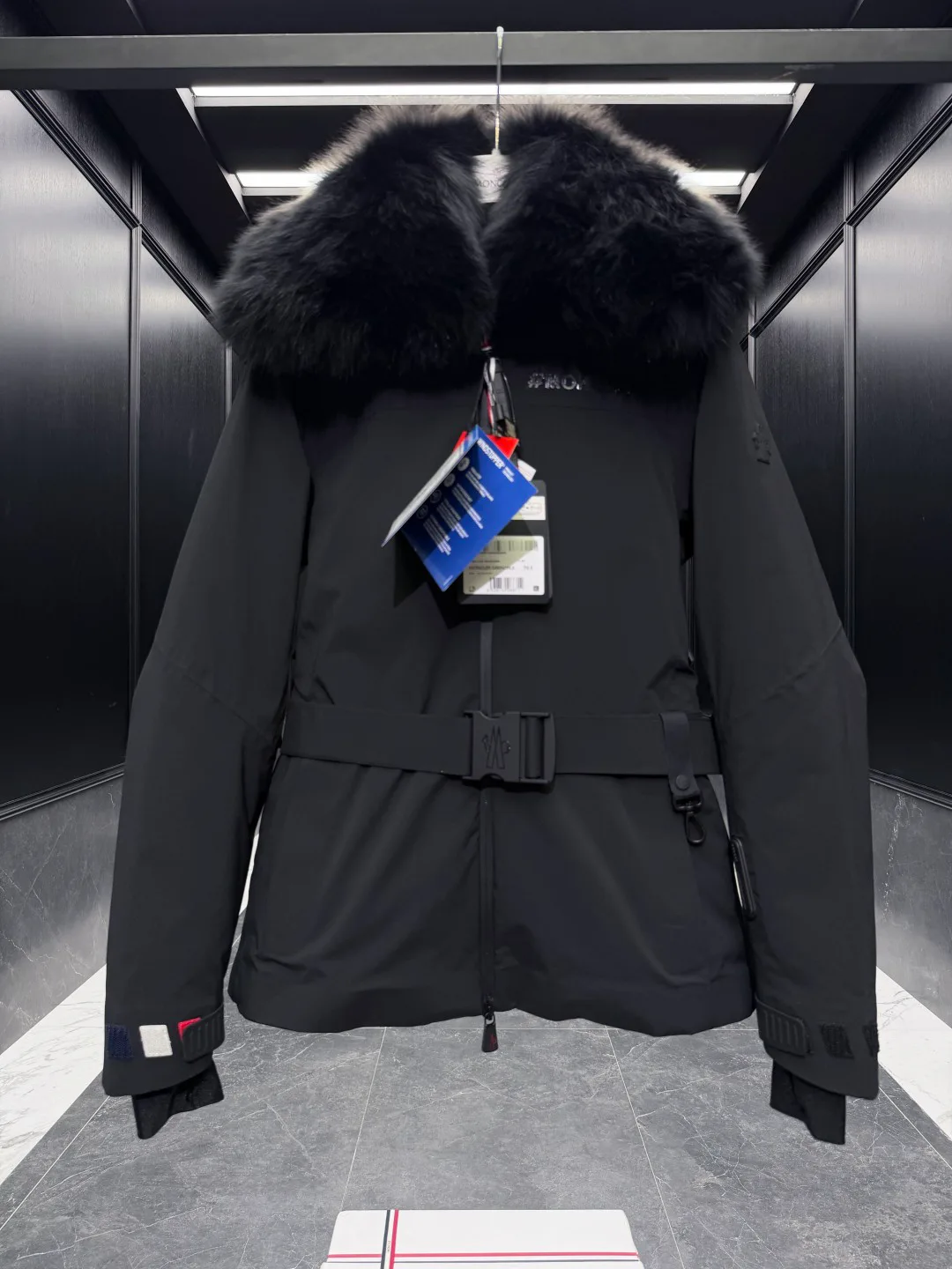 Куртки И Пуховики Женские Moncler 18741181