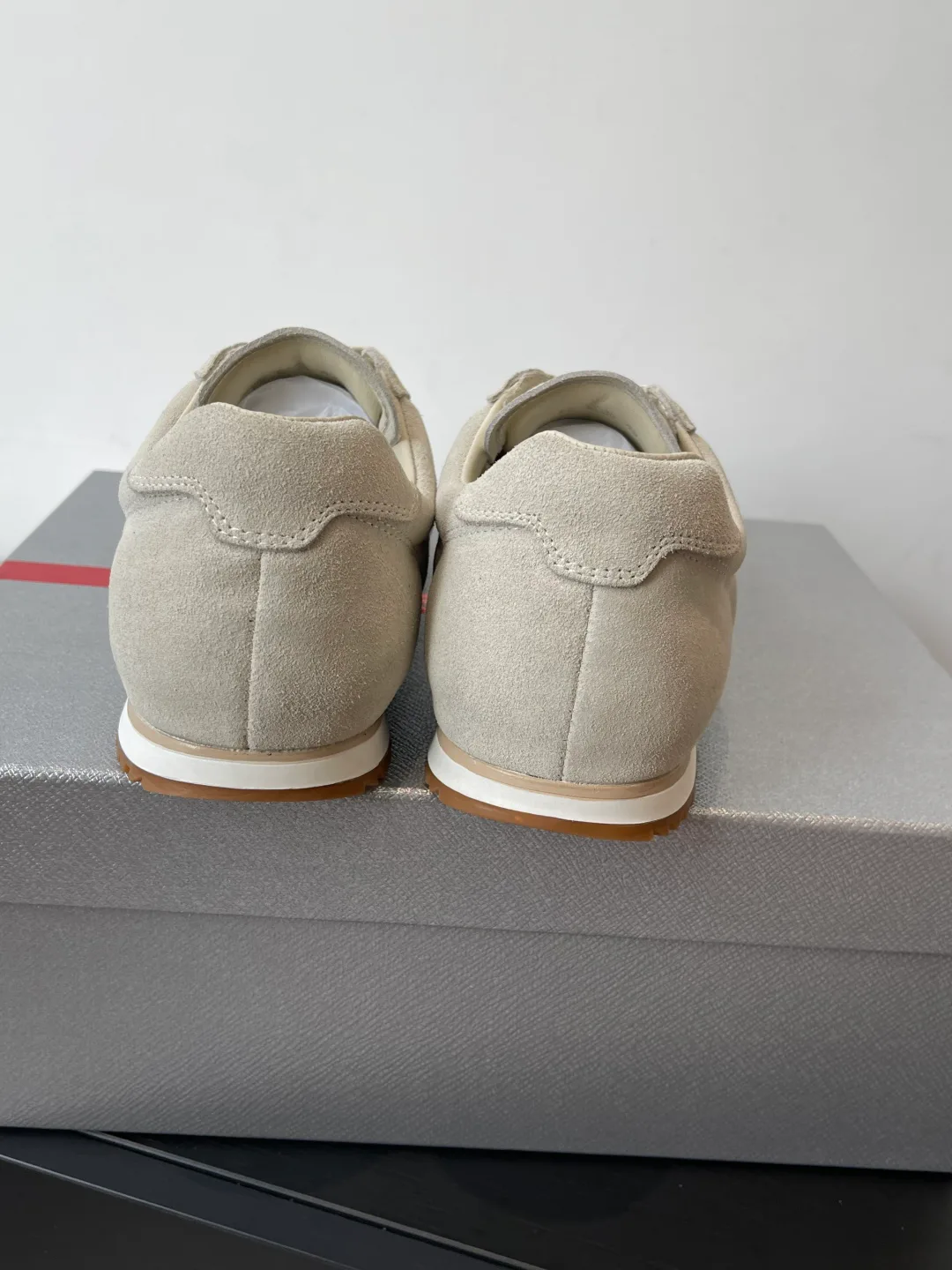 Кроссовки Женские Prada 199560