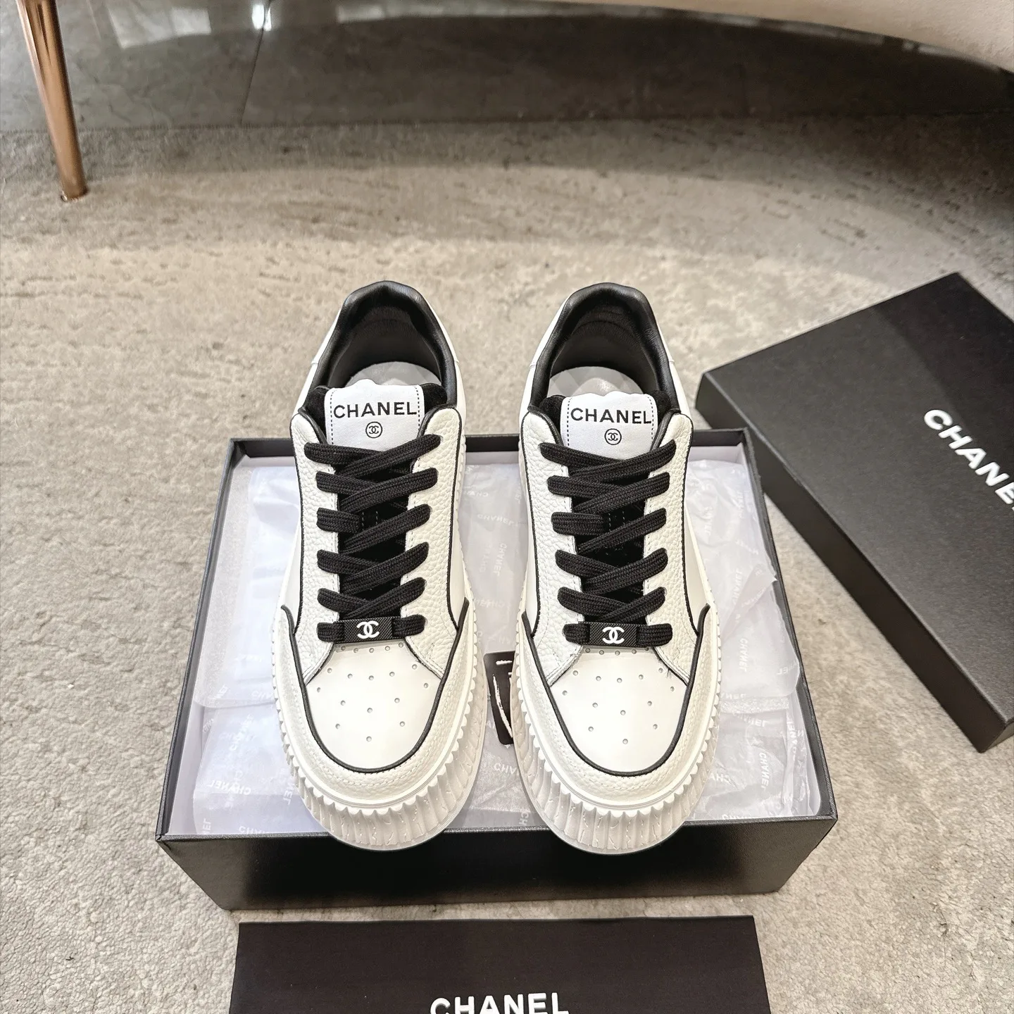 Кроссовки Женские Chanel 17933401