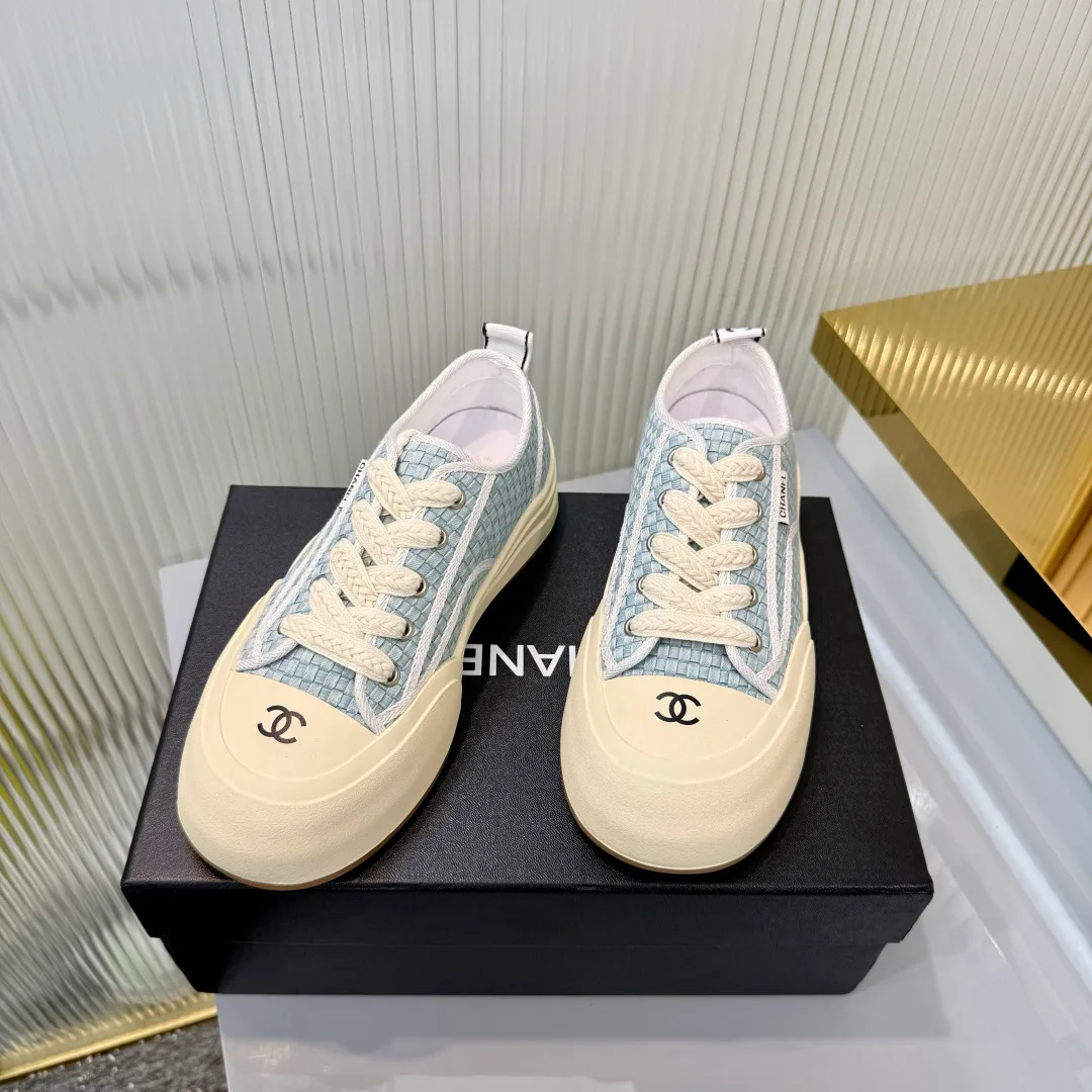 Кроссовки Женские Chanel 18366977