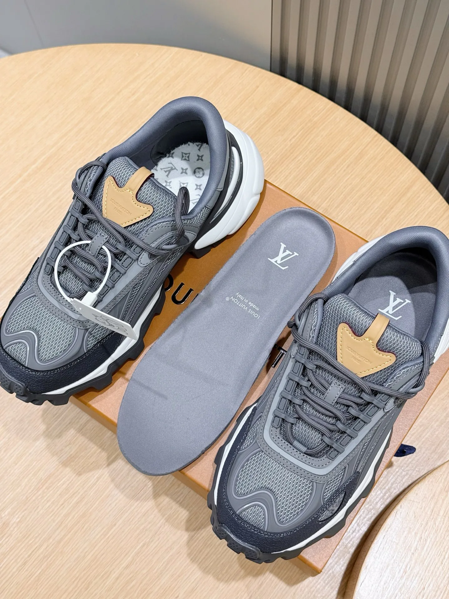 Кроссовки Мужские Louis Vuitton 11868028