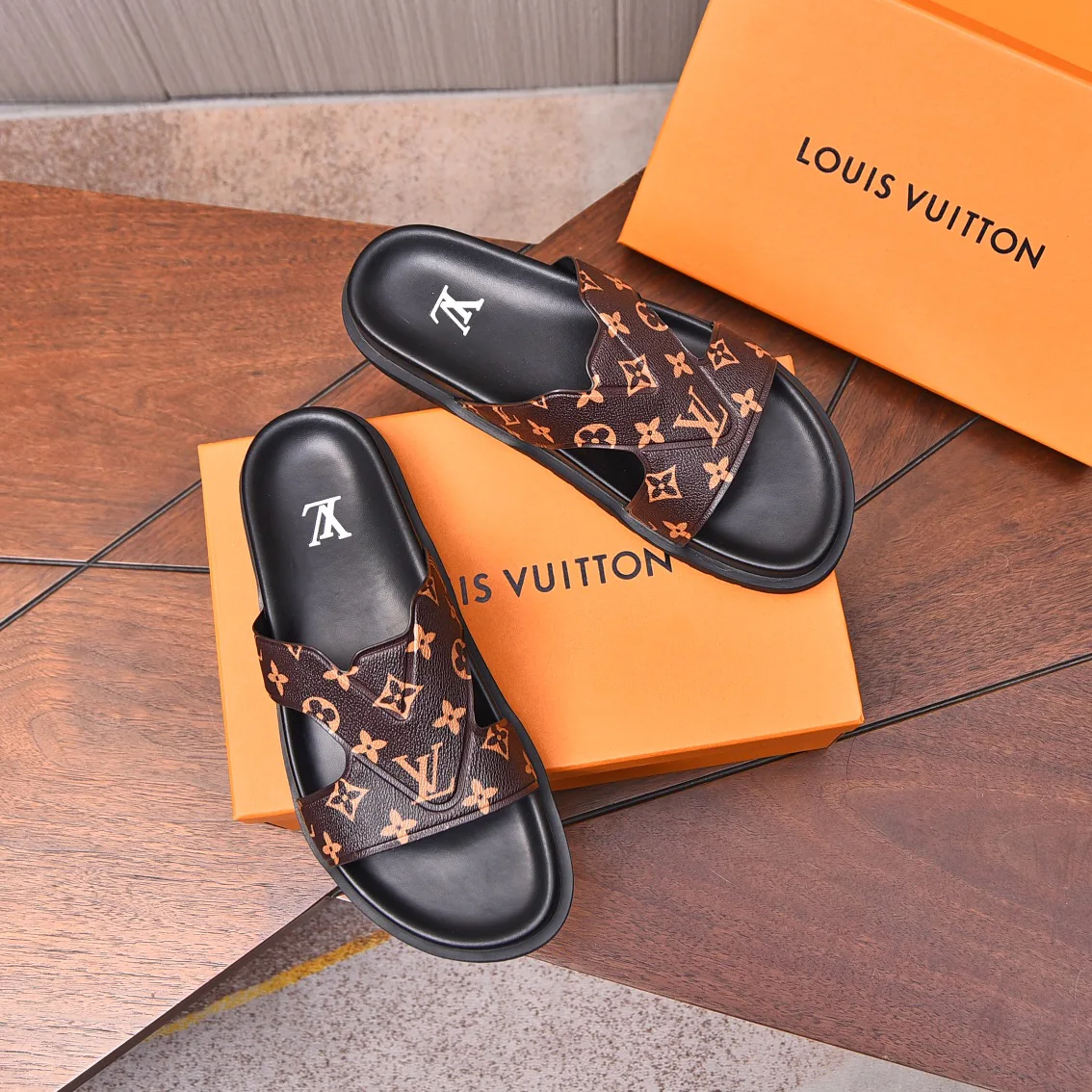 Шлепанцы Мужские Louis Vuitton 1997592
