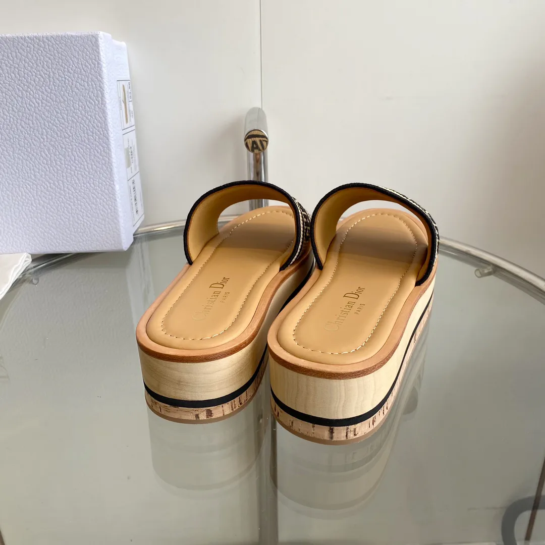 Шлепанцы Женские Christian Dior 17084