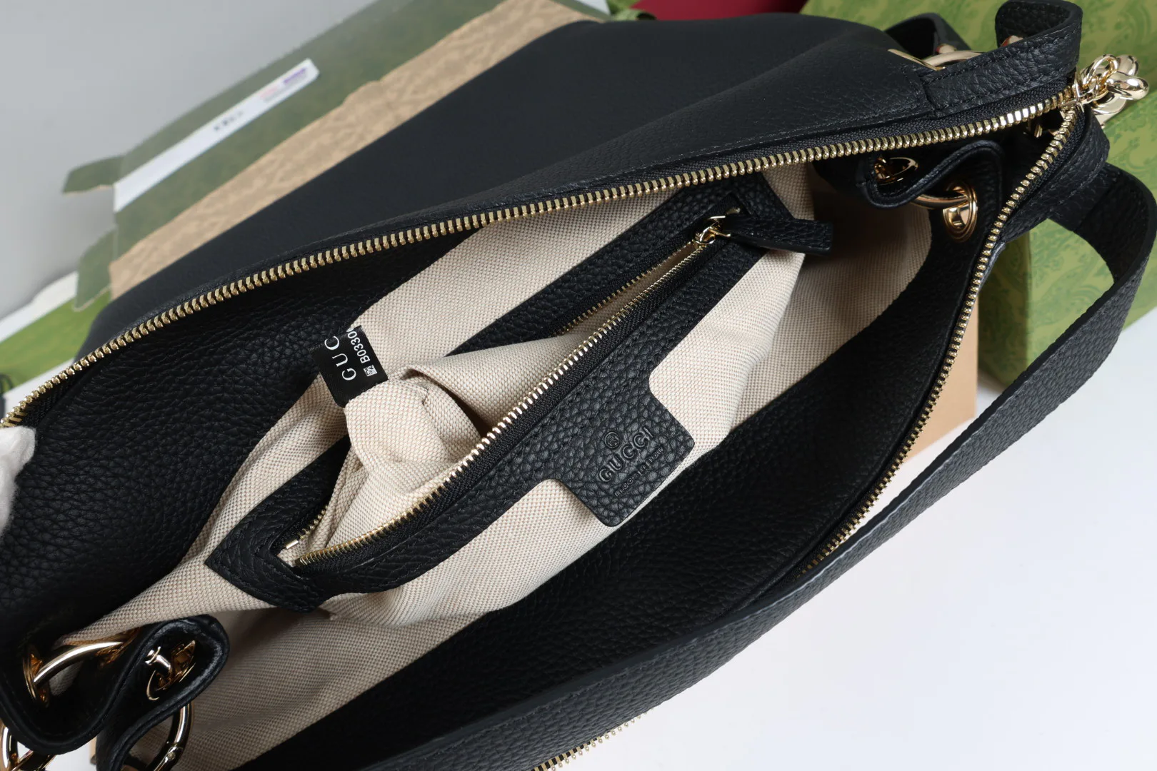 Классические Сумки Женские Gucci 18223260