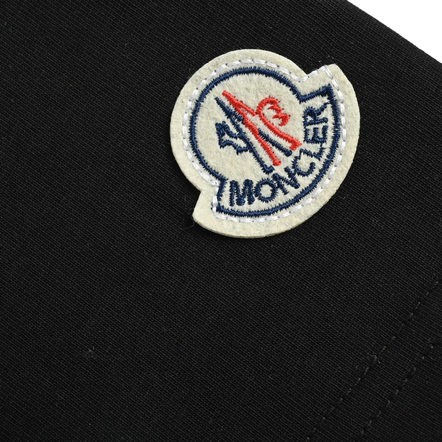 Футболки Женские Moncler 11530167