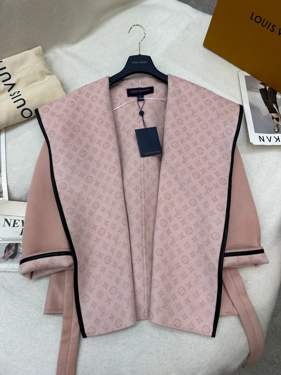 Пальто Женские Louis Vuitton 460769