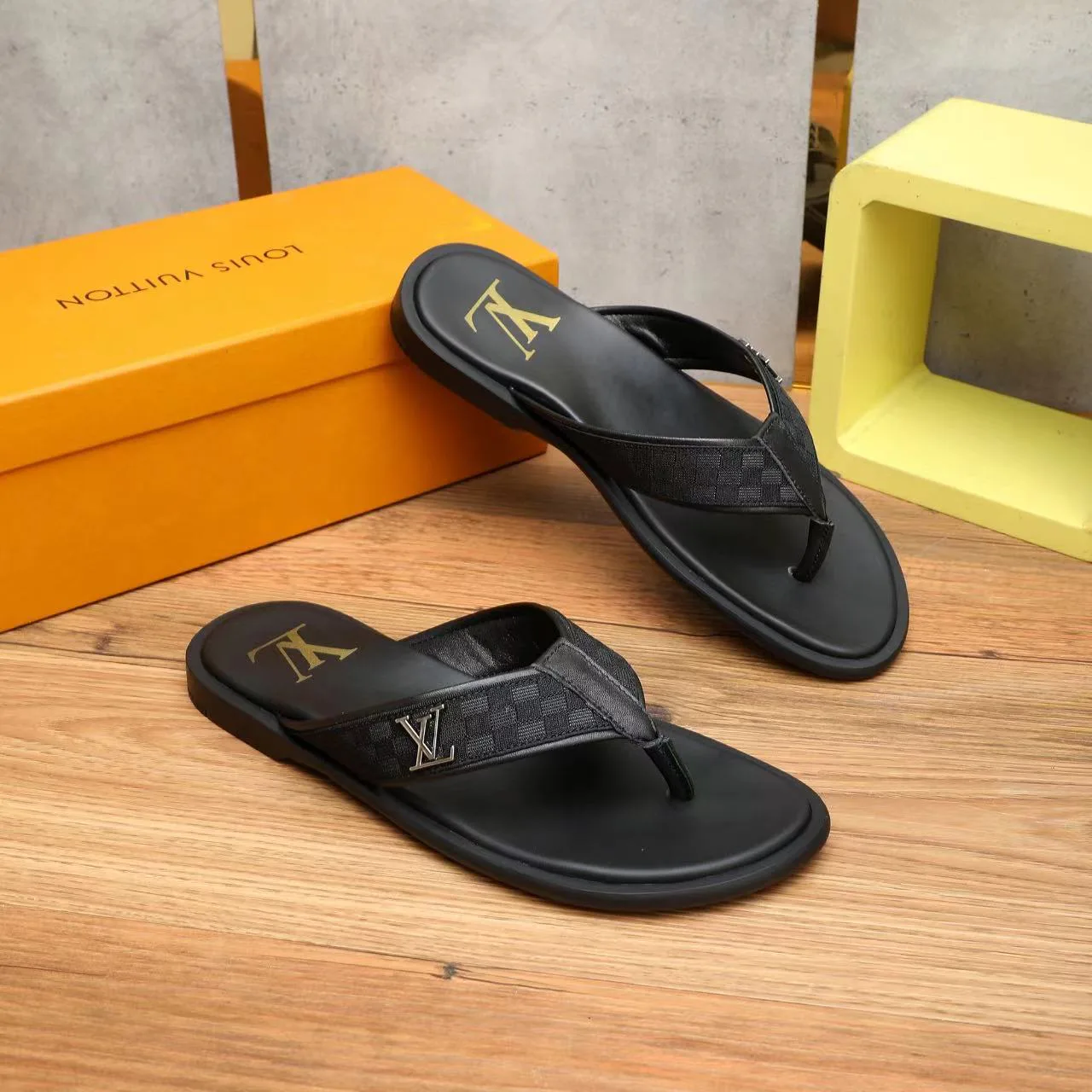 Шлепанцы Мужские Louis Vuitton 25498