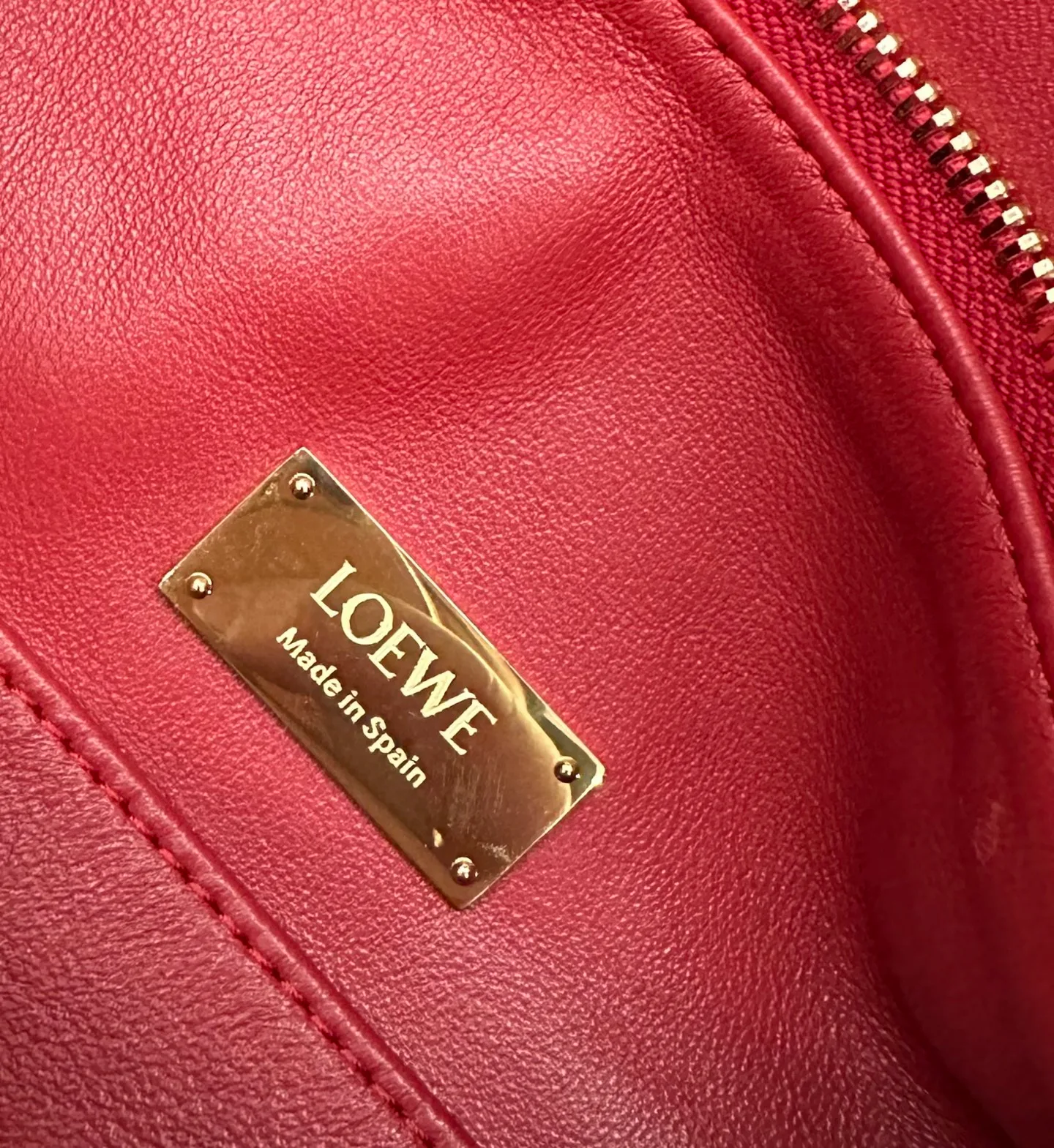 Классические Сумки Женские Loewe 11837648