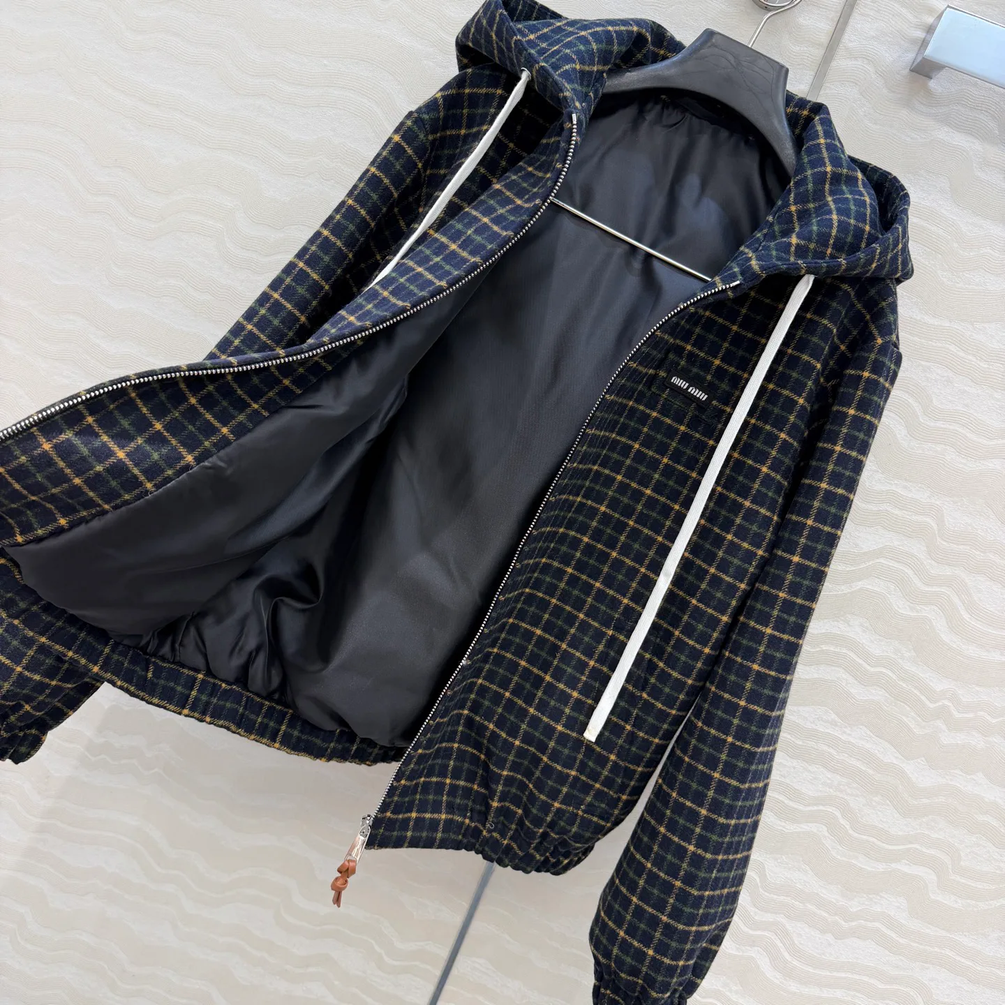 Куртки И Пуховики Женские Miu Miu 18501603