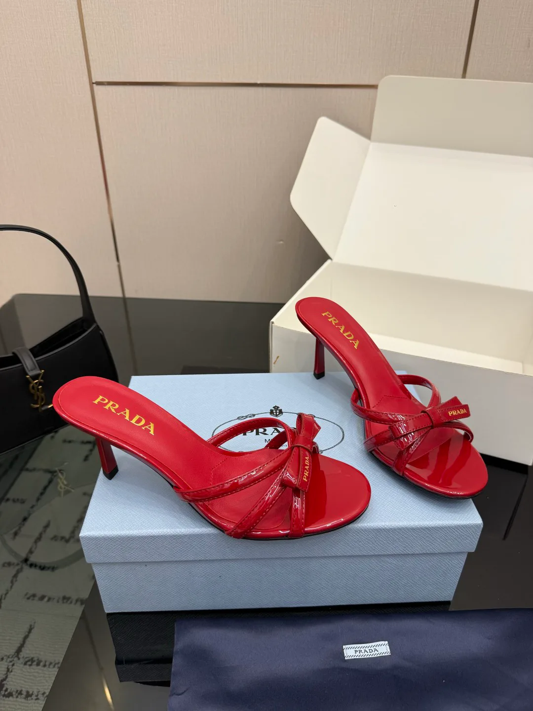 Босоножки Женские Prada 16960884