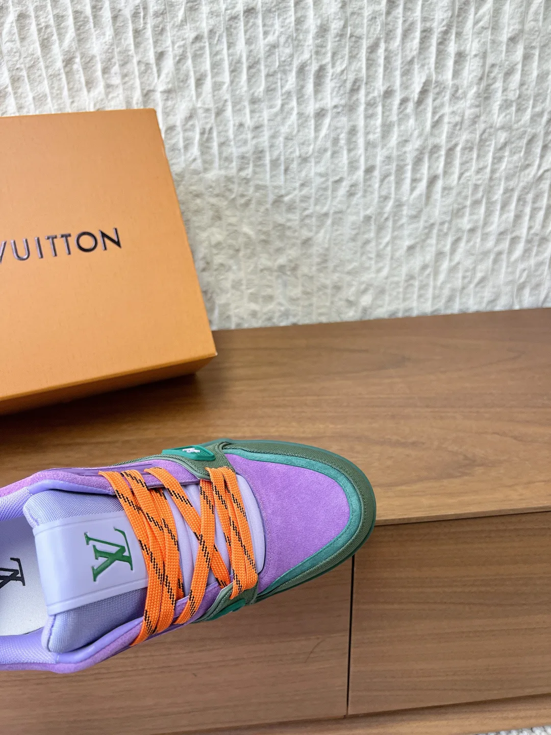Кроссовки Женские Louis Vuitton 9885138