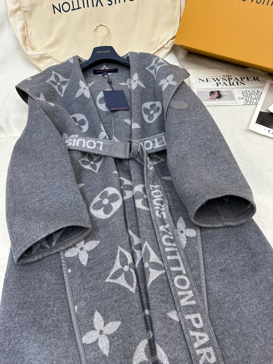 Пальто Женские Louis Vuitton 3532928