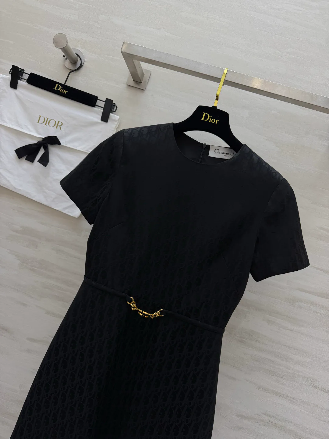 Платья Женские Christian Dior 16894187