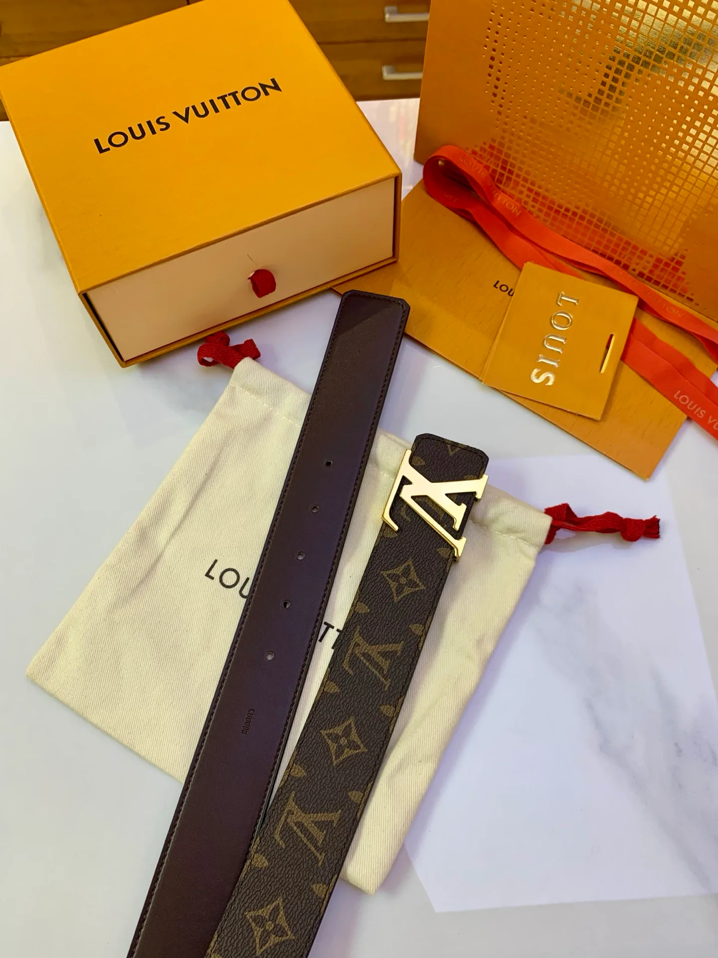 Ремни Louis Vuitton 17682157