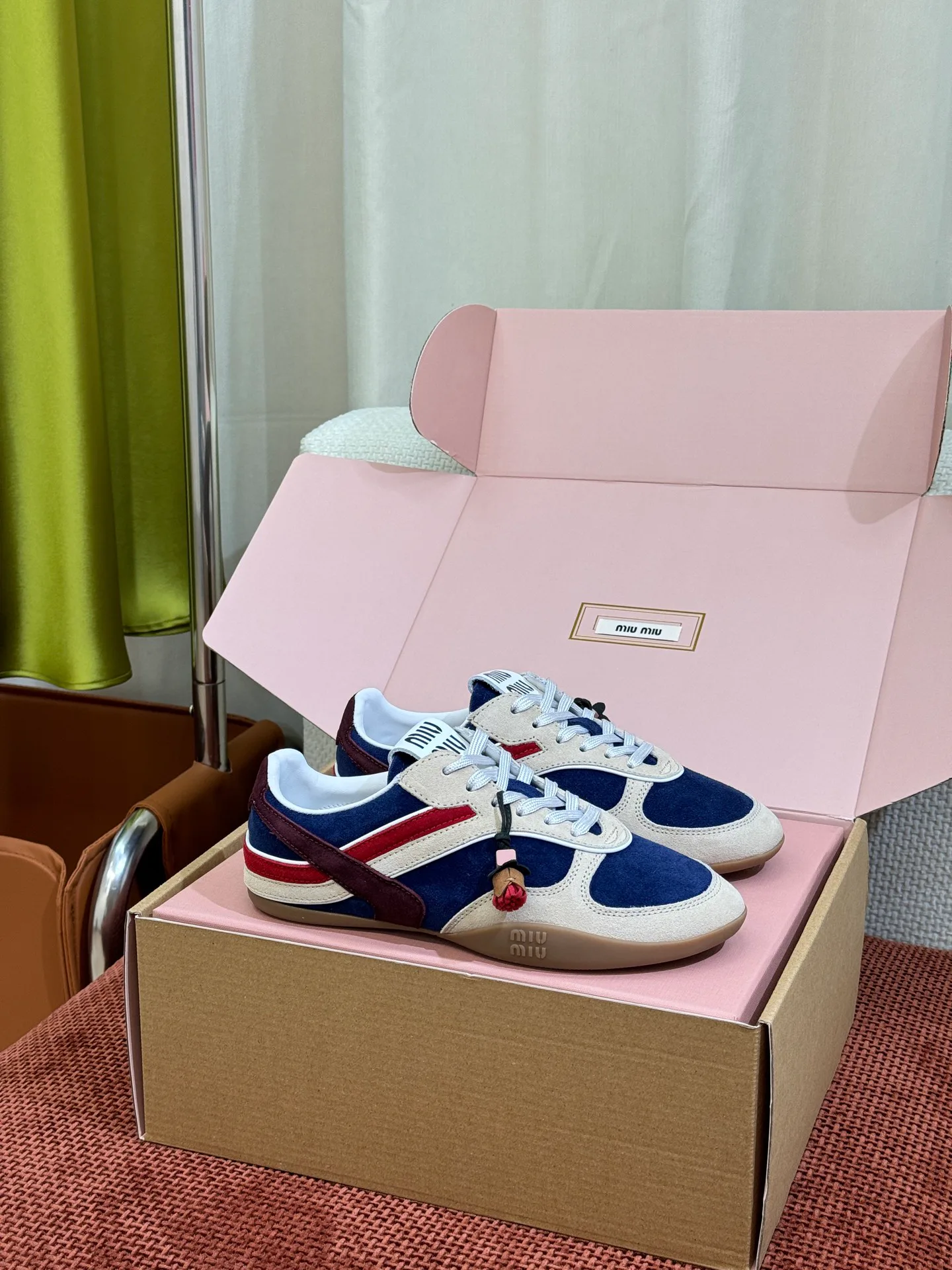 Кроссовки Женские Miu Miu 18291151