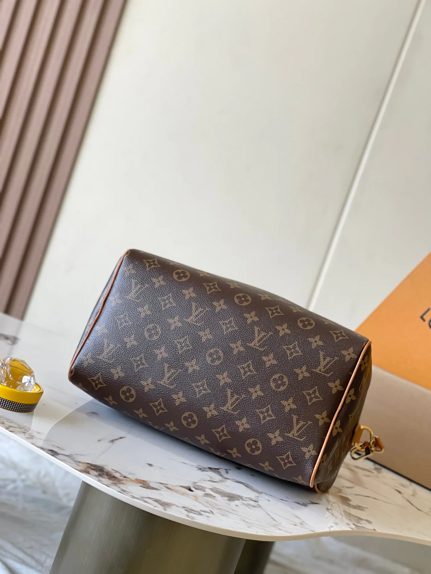 Классические Сумки Женские Louis Vuitton 18153139