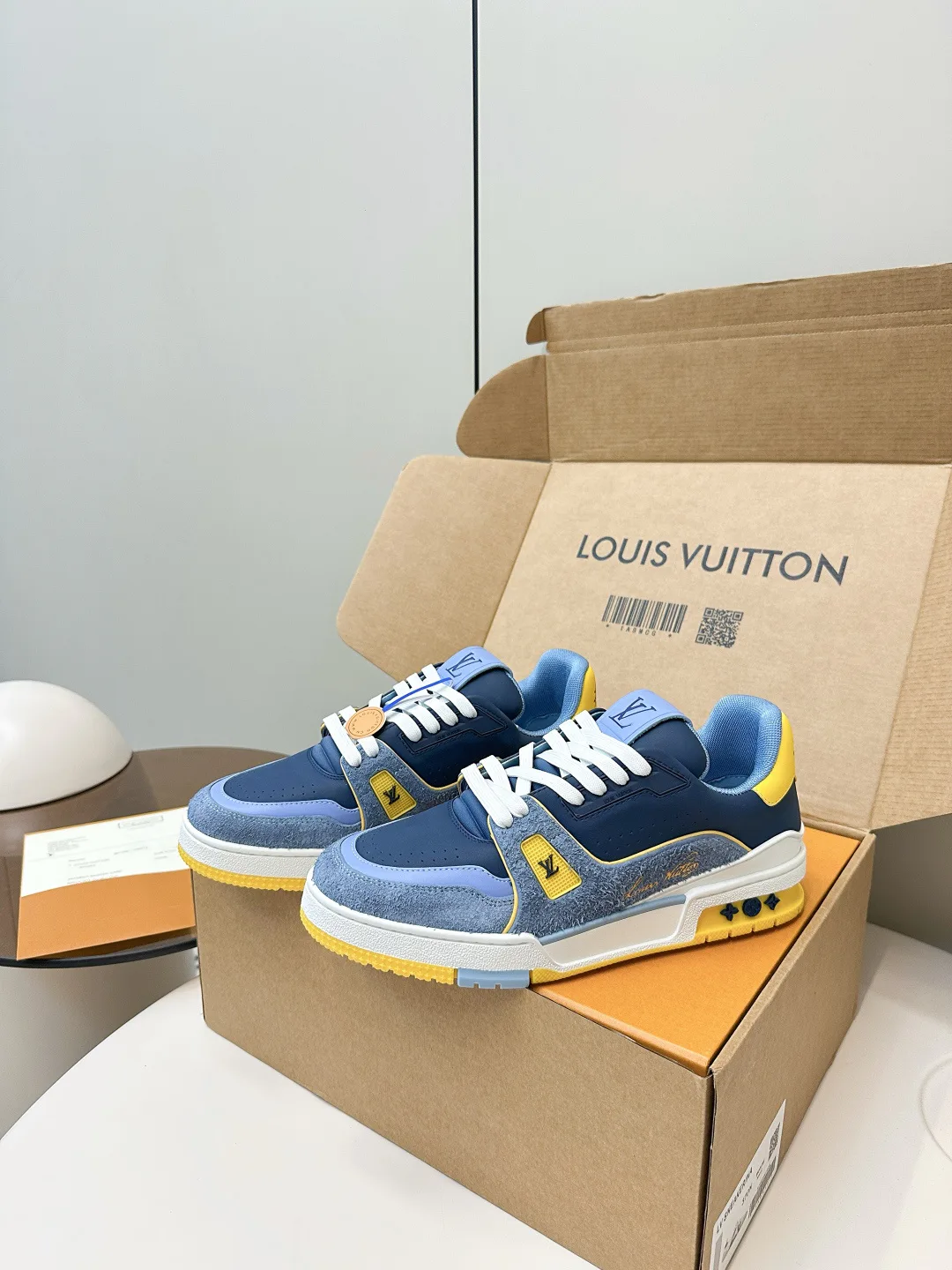 Кроссовки Женские Louis Vuitton 11778732