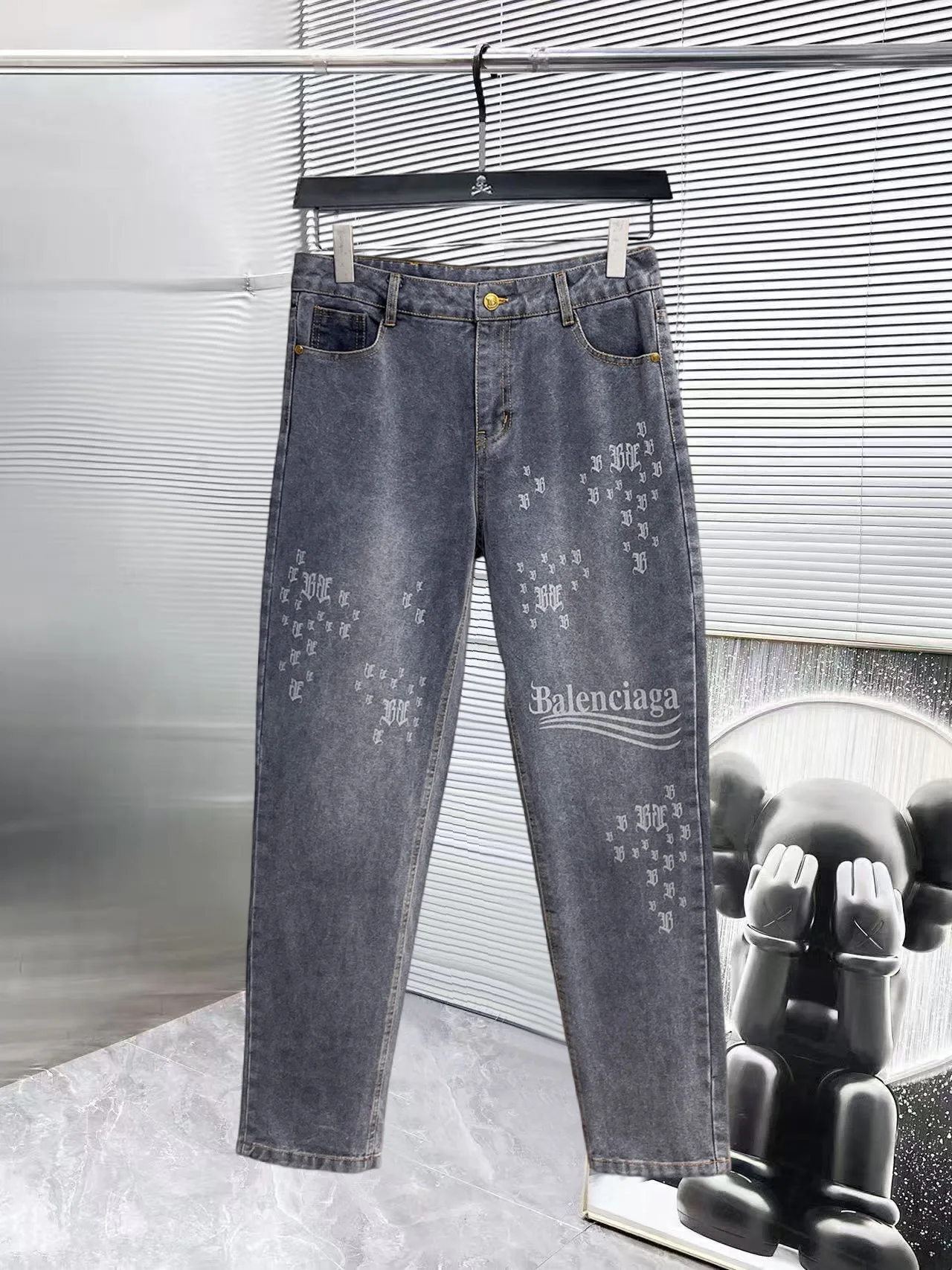 Джинсы Мужские Balenciaga 18499650