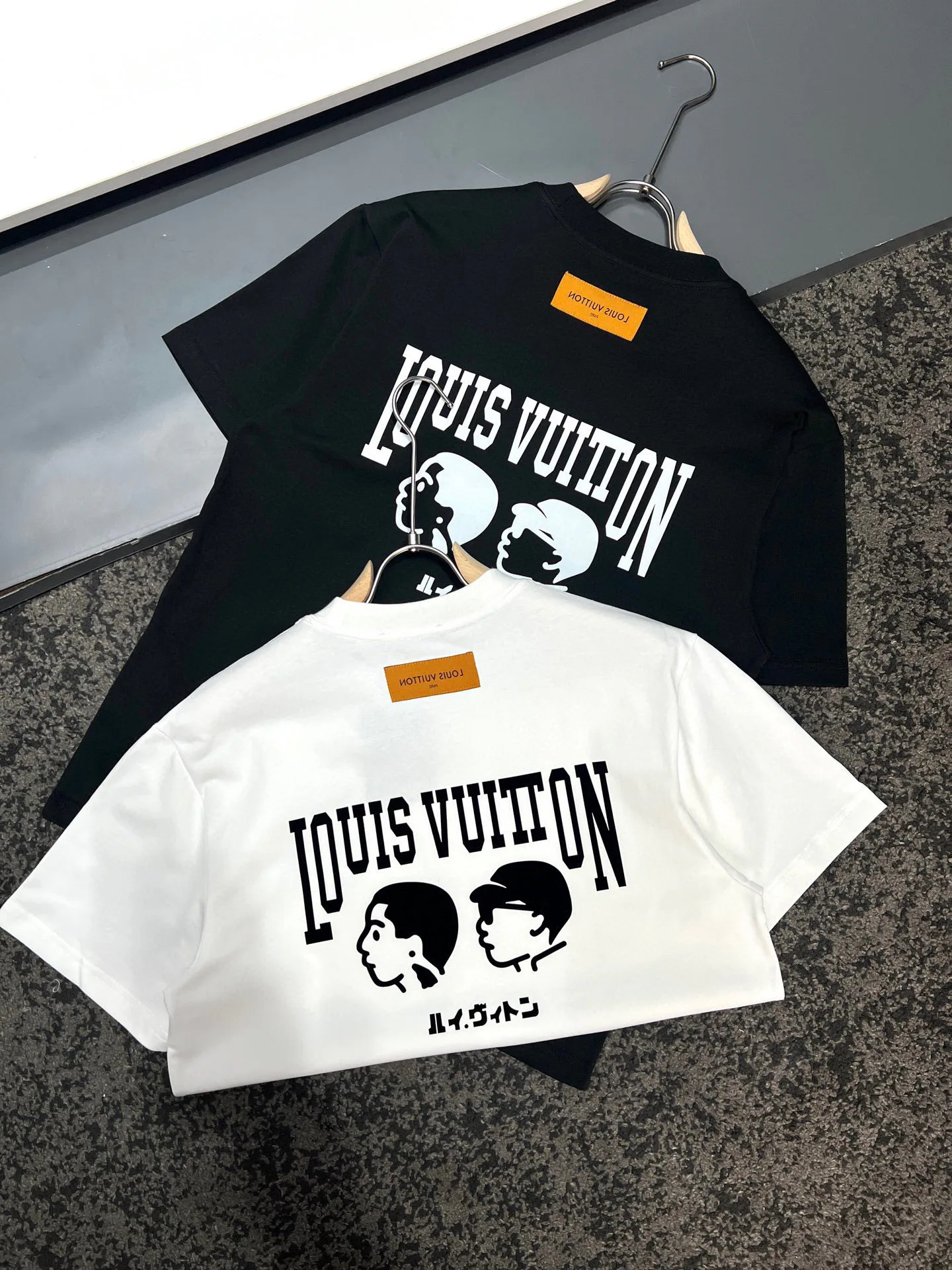 Футболки Женские Louis Vuitton 1514878