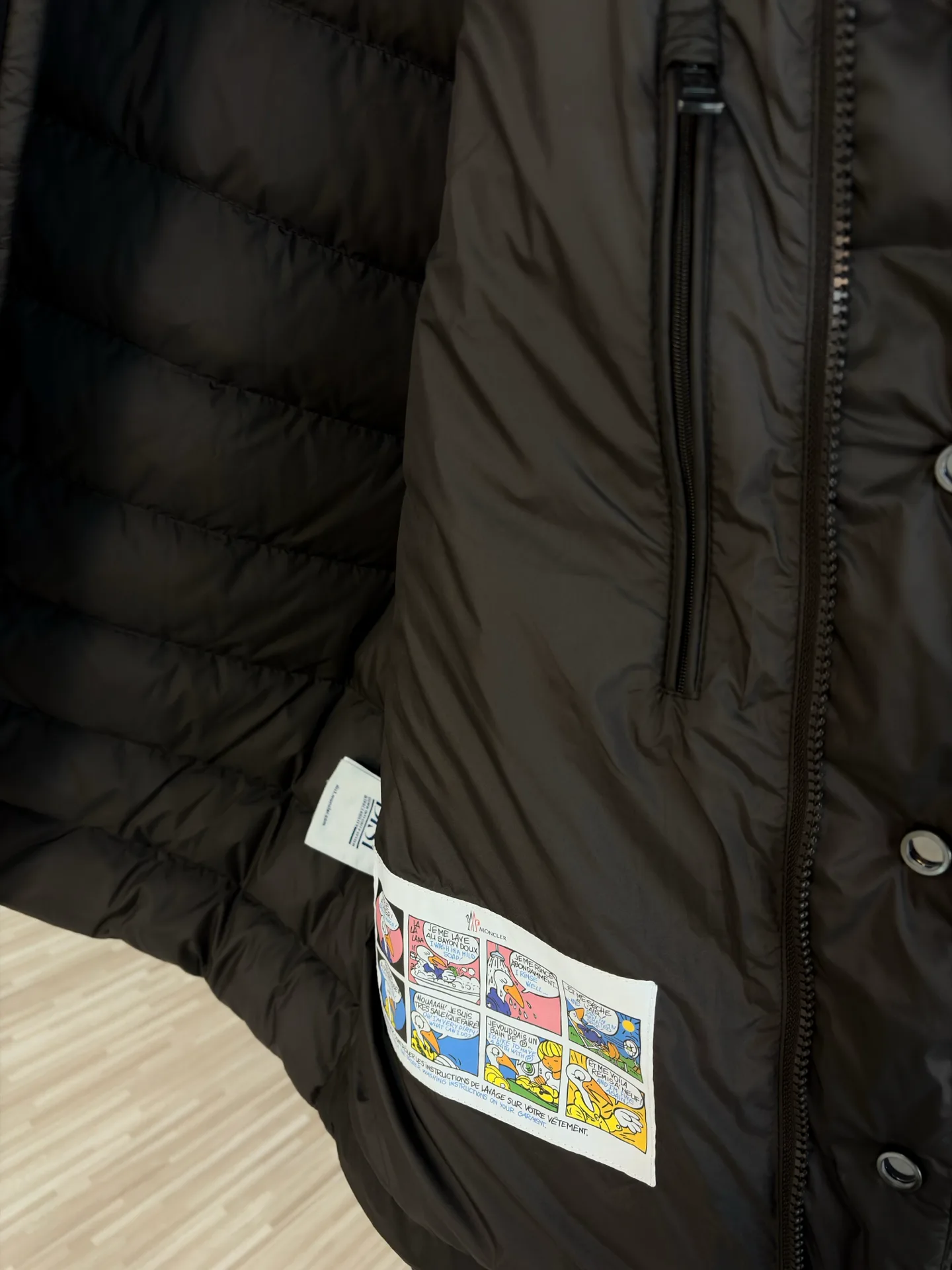 Куртки И Пуховики Мужские Moncler 18218453