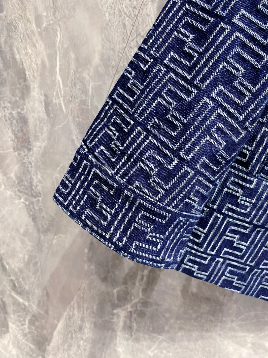 Куртки И Пуховики Мужские Fendi 1089723