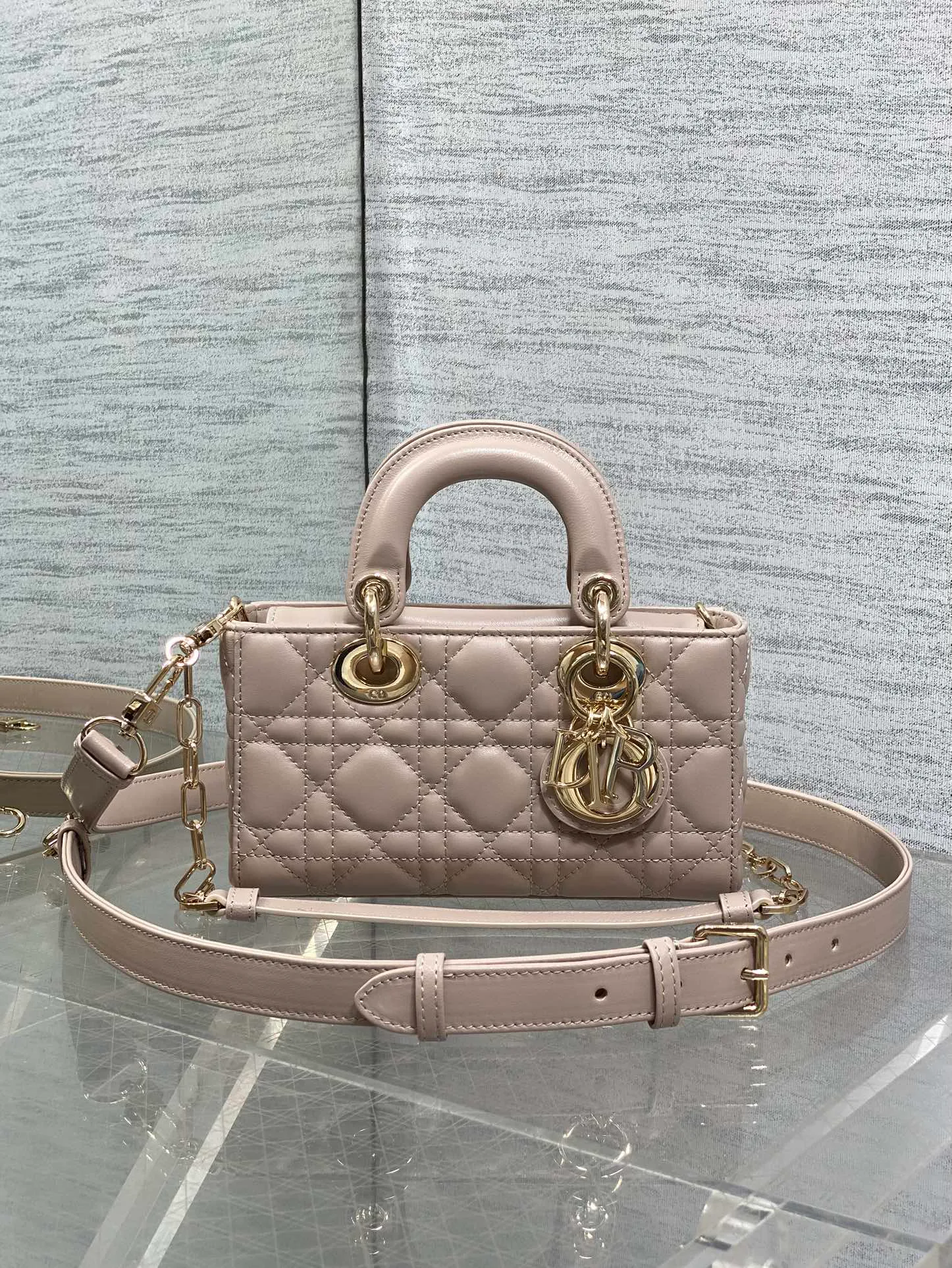 Сумки На Ремне Женские Christian Dior 167671