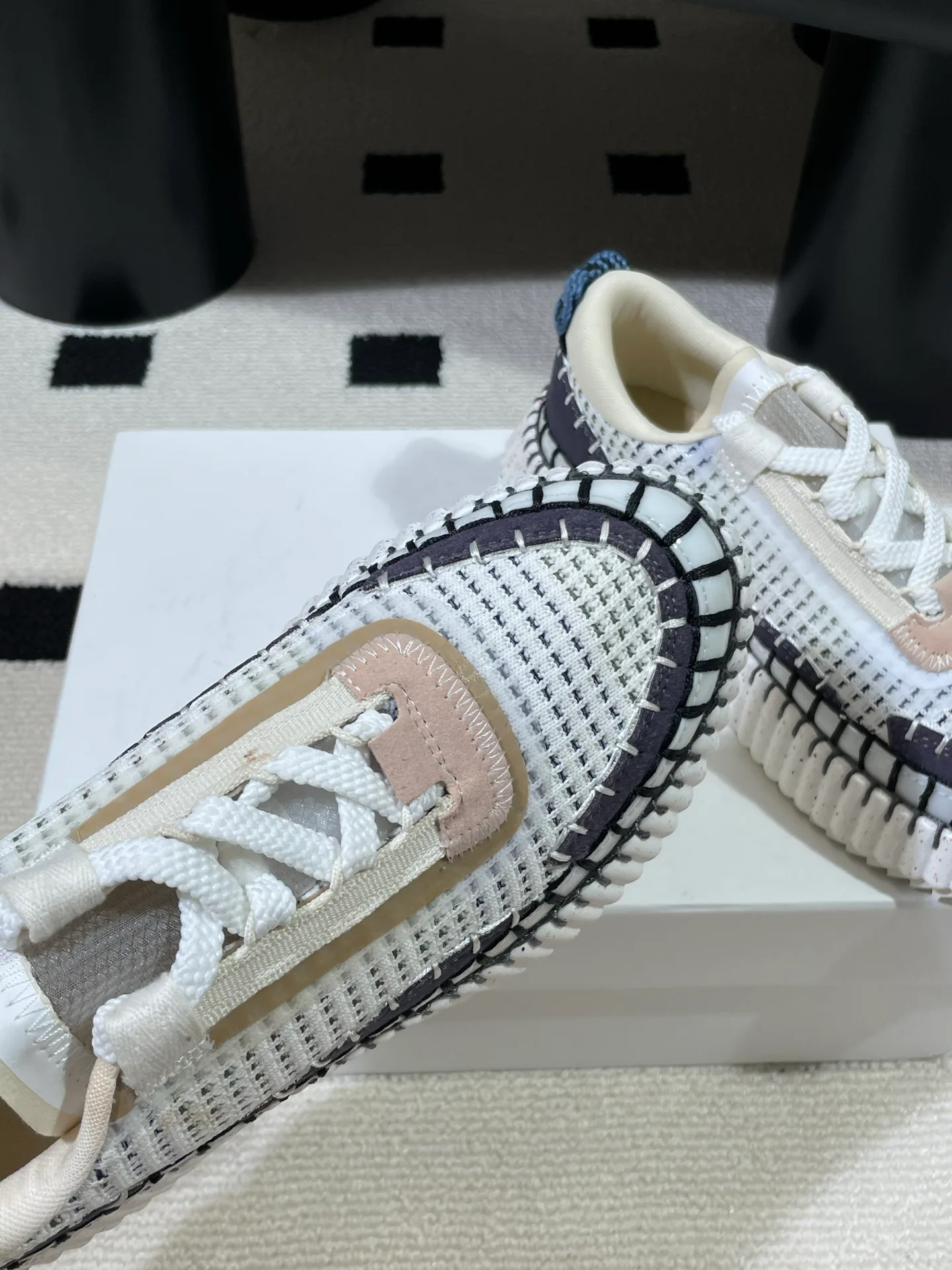 Кроссовки Женские Chloe 1511794
