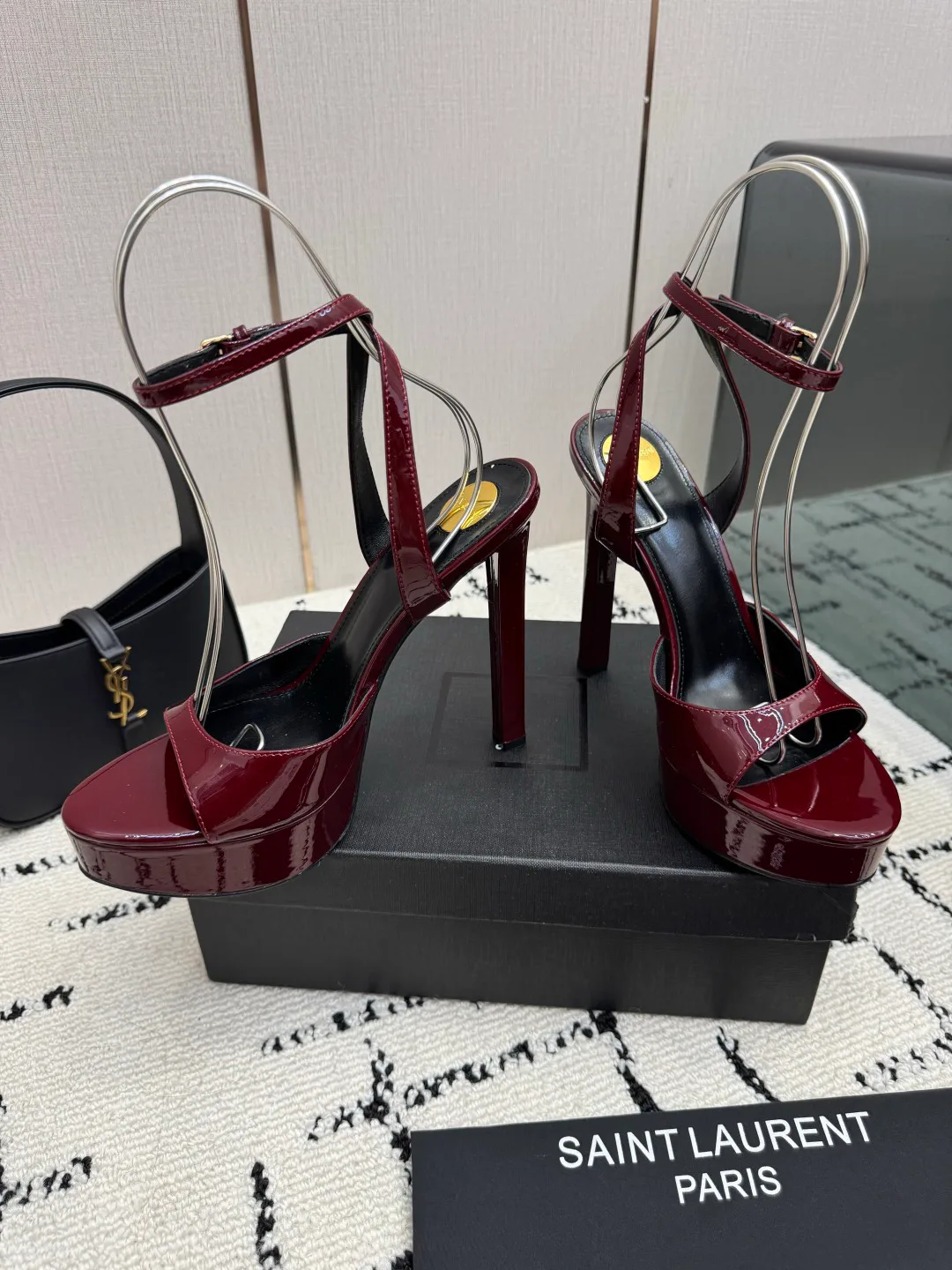 Босоножки Женские Saint Laurent 18049023